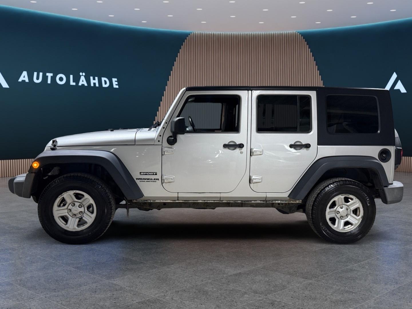Jeep Wrangler 2.8 CRD Unlimited 2009, photo 3/18