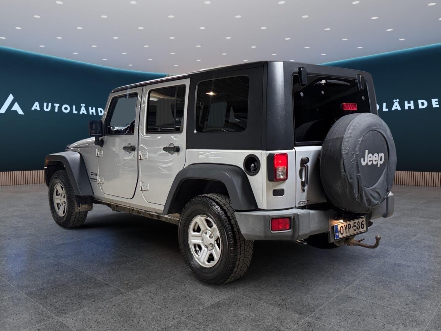 Jeep Wrangler 2.8 CRD Unlimited 2009, photo 4/18