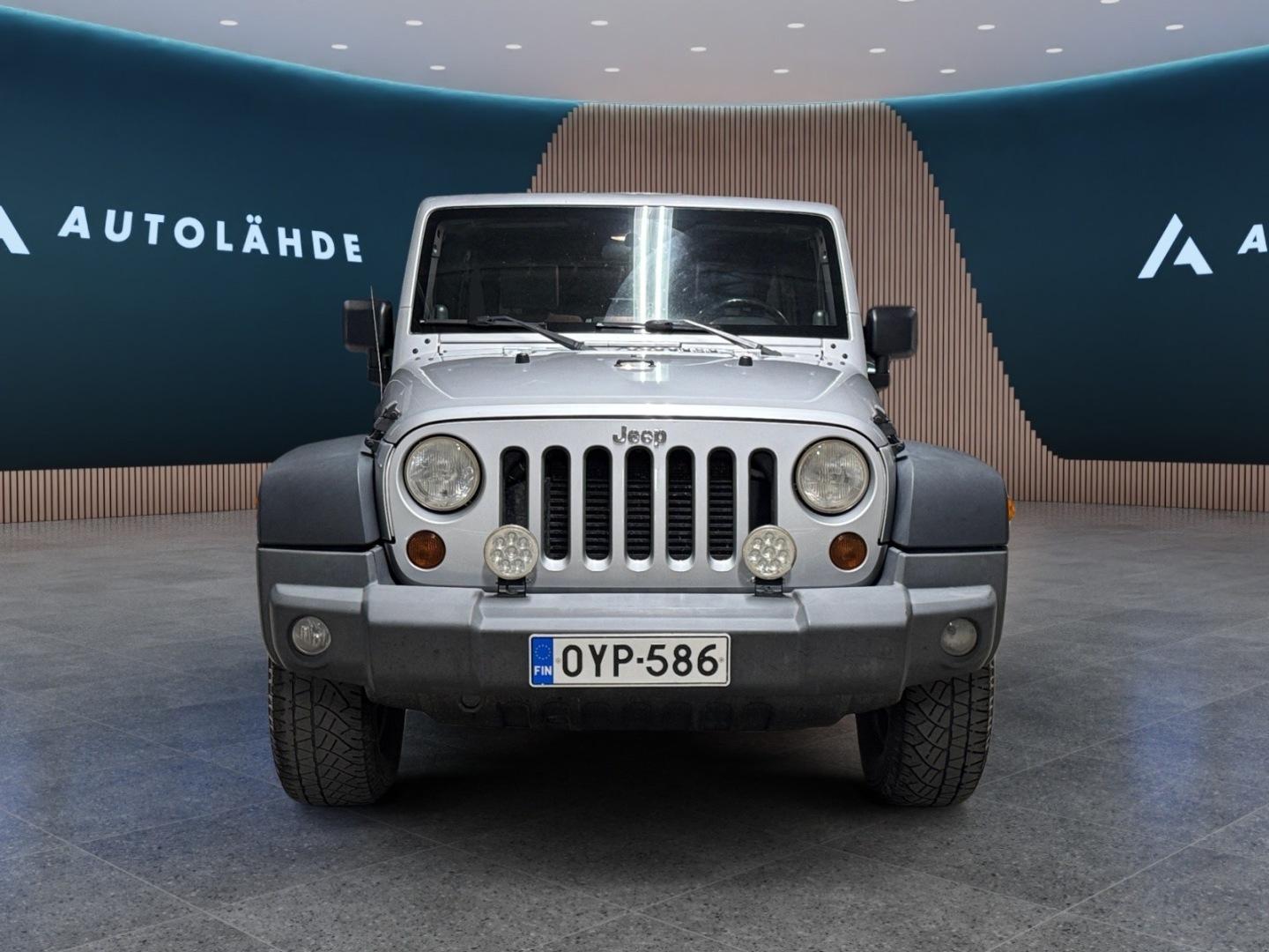 Jeep Wrangler 2.8 CRD Unlimited 2009, photo 6/18