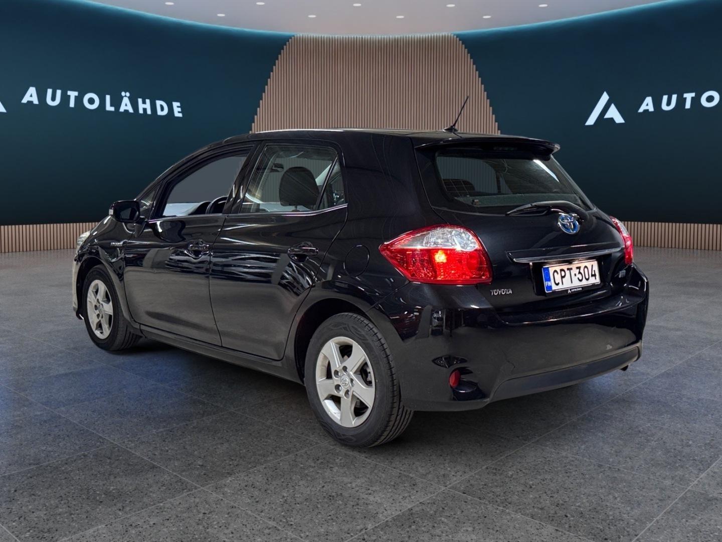 Toyota Auris 1,8 Hybrid HSD 2011, photo 4/18