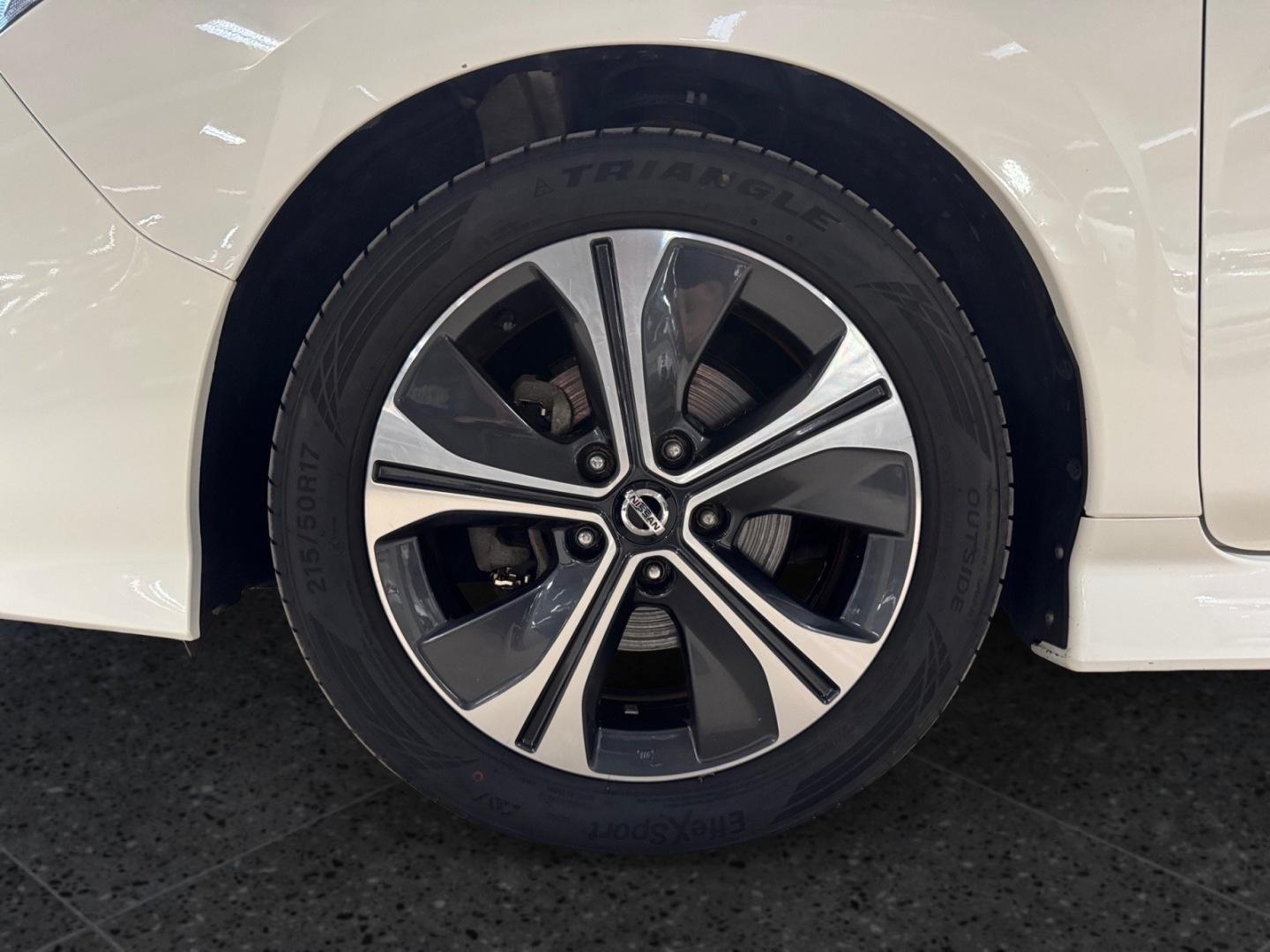 Nissan Leaf Tekna 40 kWh FI 2019, bild 7/25