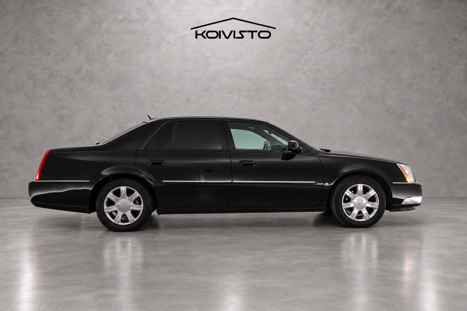 Cadillac DTS 2005