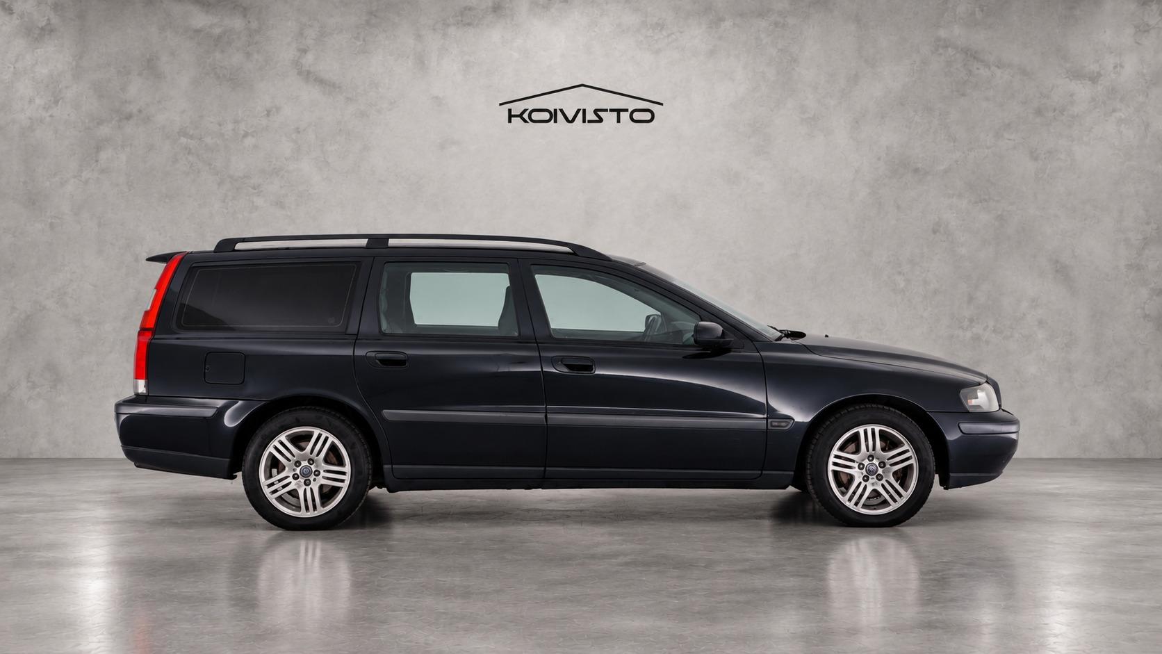 Volvo V70 2004 – kuva 1