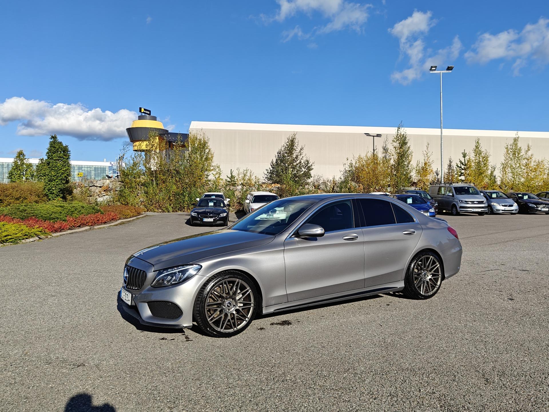 300 4matic*AMG-Styling/BURMESTER/ILS-LEDI/NAVI/19"INFINY*