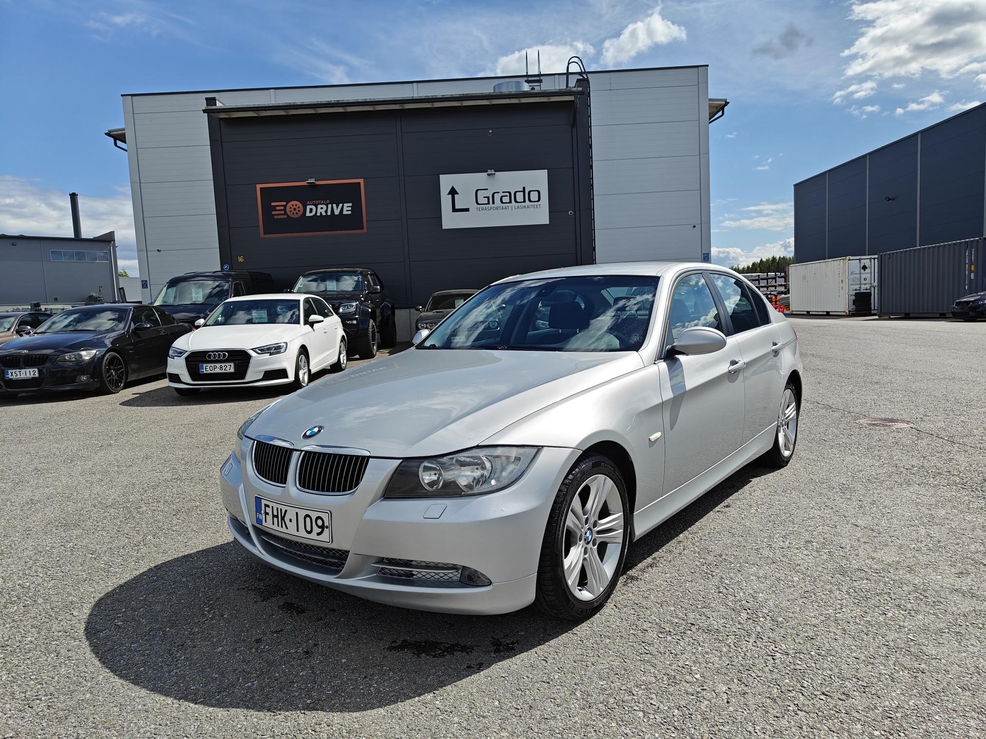 4D 325I SEDAN