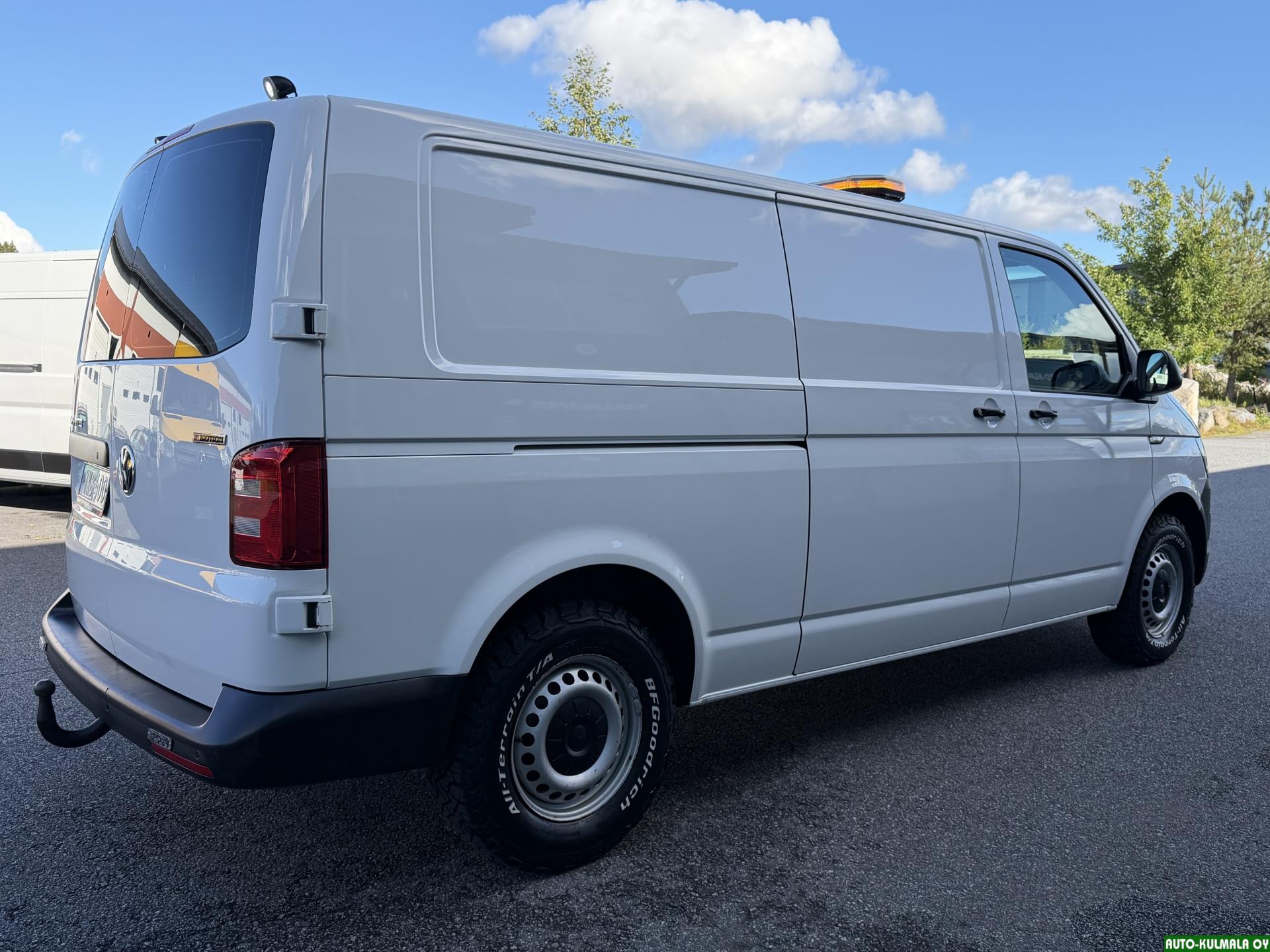 Volkswagen Transporter 2018, photo 6/25