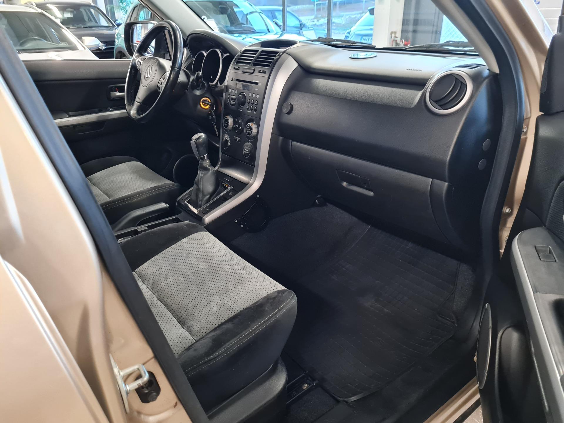 Suzuki Grand Vitara SE 2,0 JLX 4WD