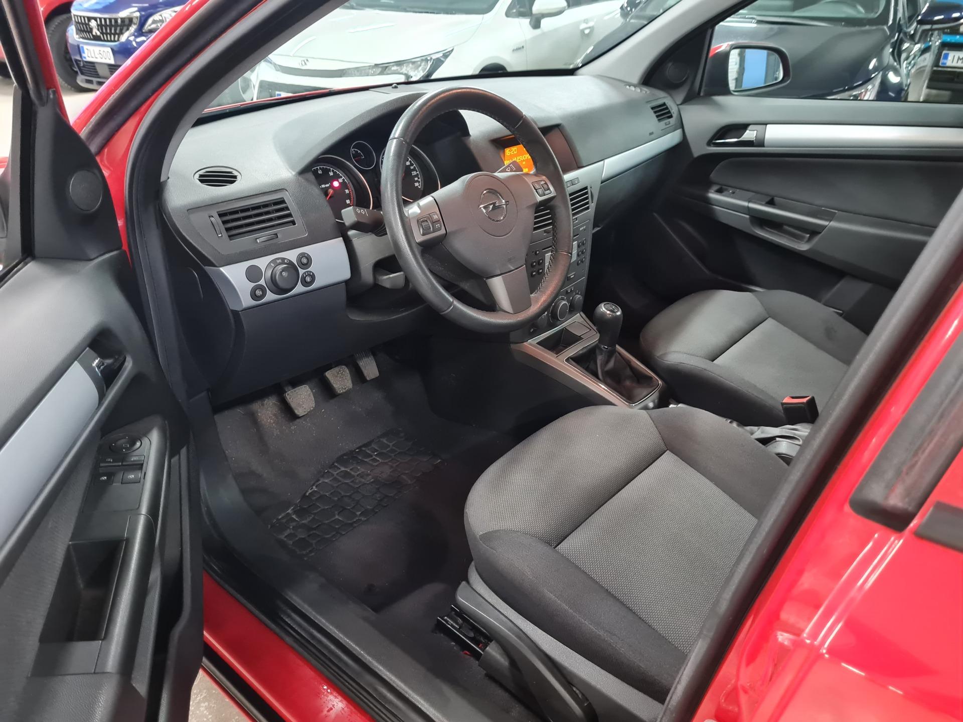 Opel Astra 1,8 Ecotec Enjoy Special 5d