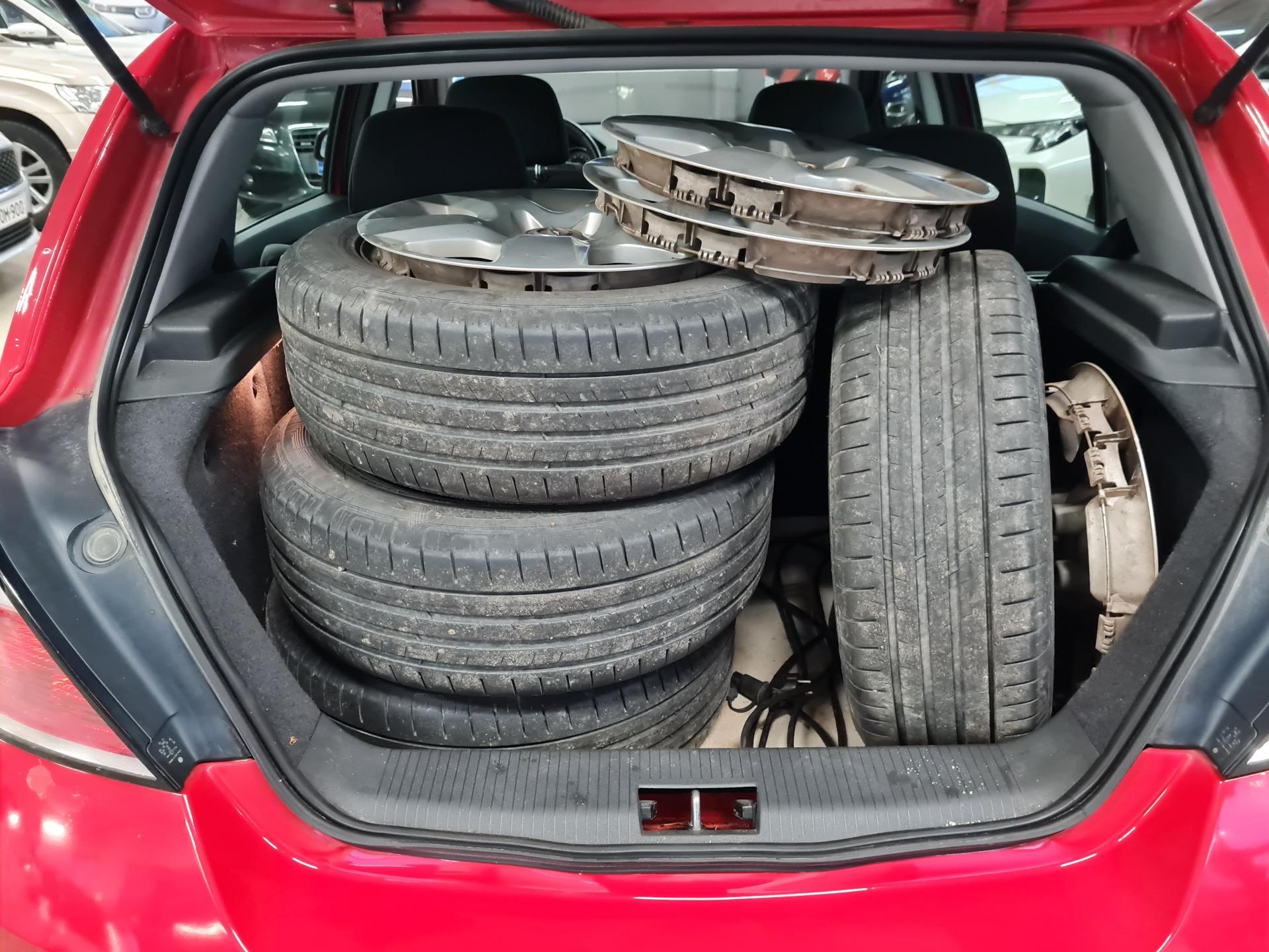 Opel Astra 1,8 Ecotec Enjoy Special 5d