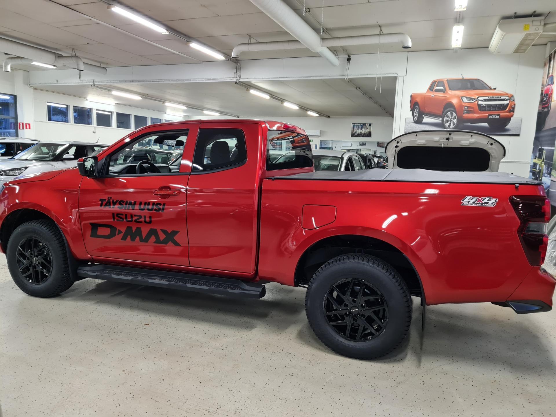 Isuzu D-Max Space Cab 163 TDi 4WD 6AT LX 25MY