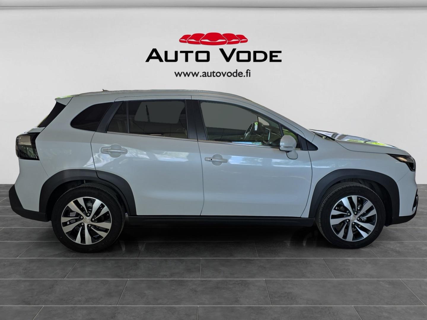 Suzuki S-cross 1,5 HYBRID 4WD 6AGS-aut Lux Edition
