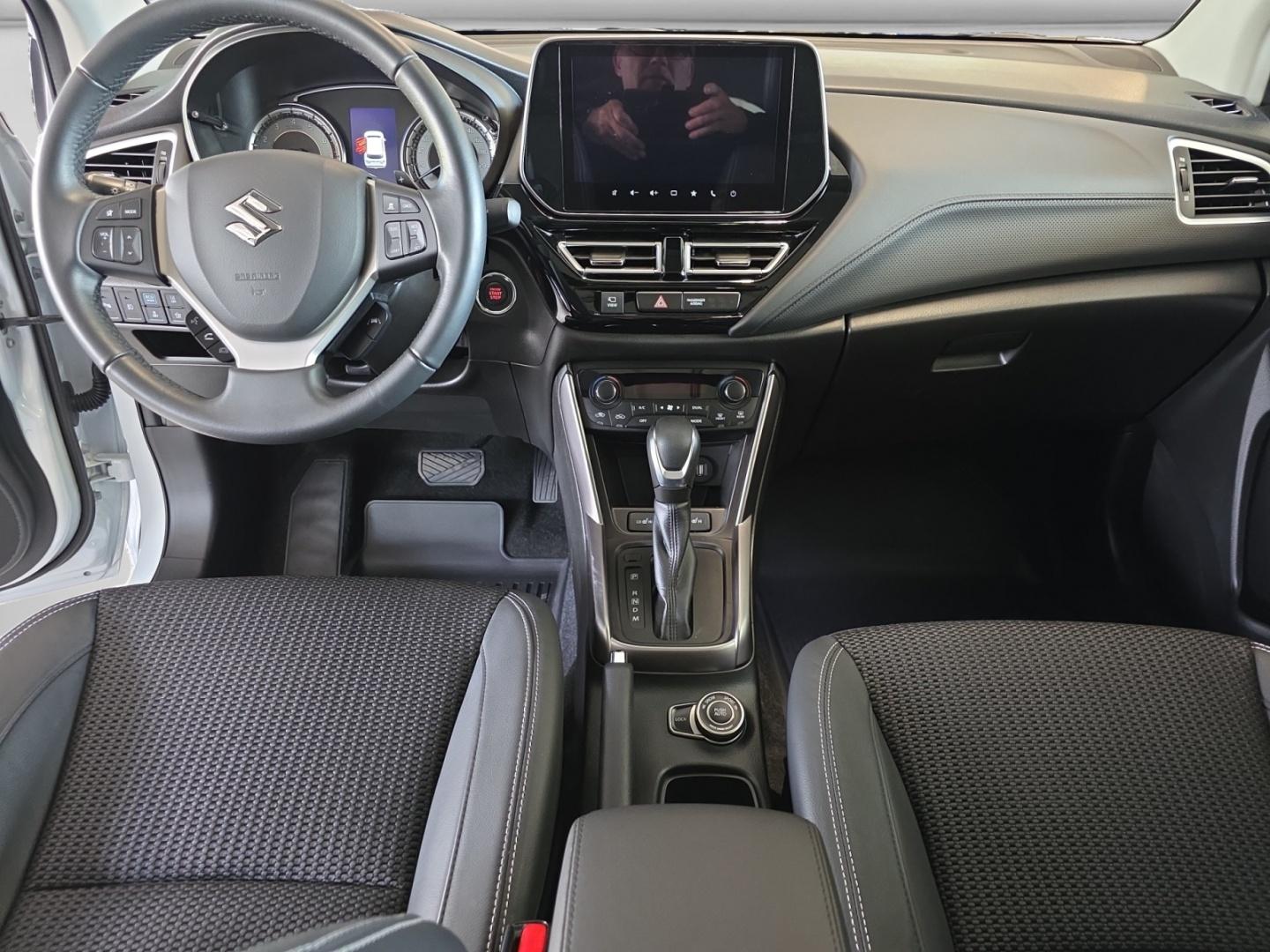 Suzuki S-cross 1,5 HYBRID 4WD 6AGS-aut Lux Edition