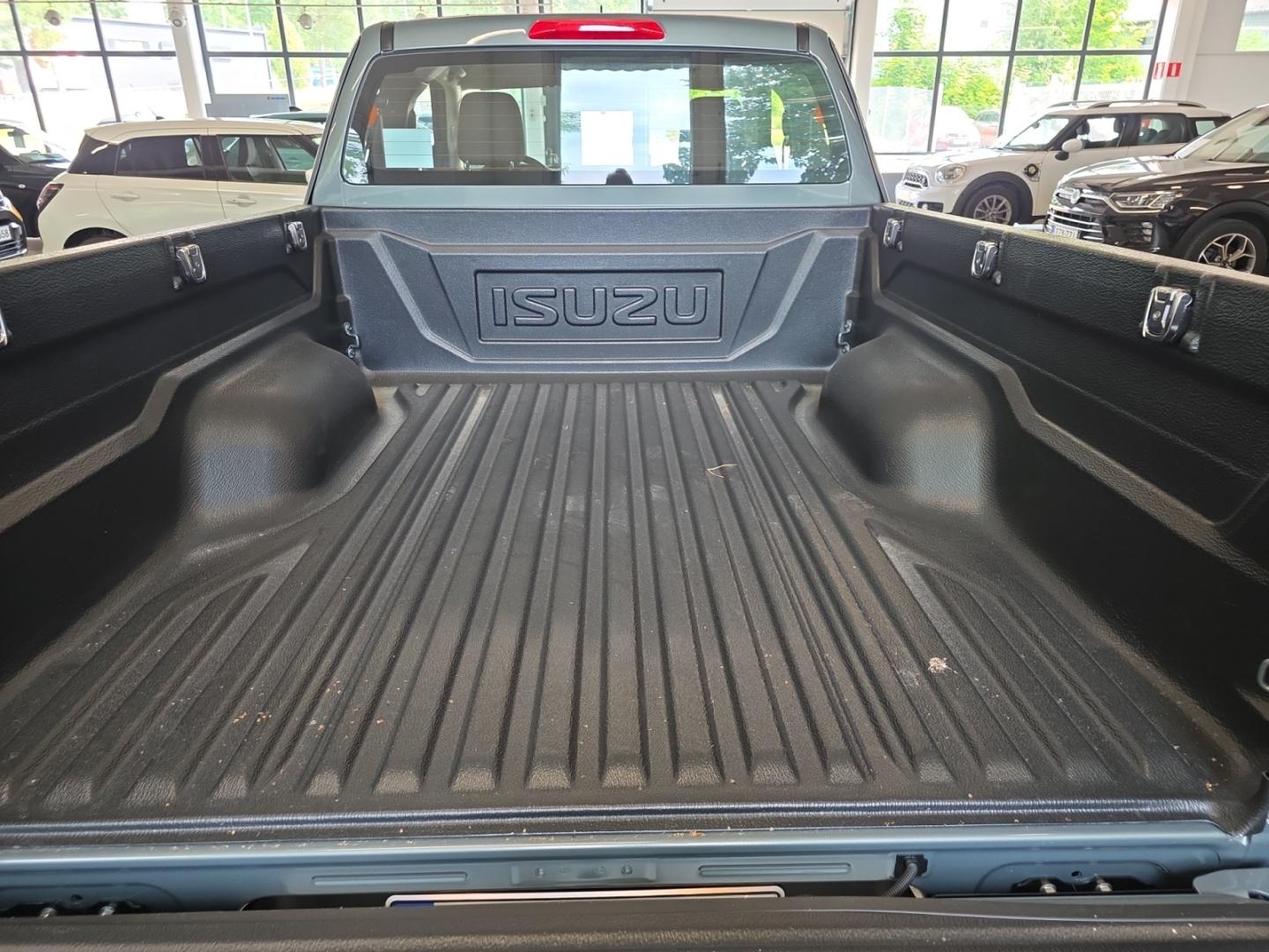 Isuzu D-Max Space Cab 2.2 TDi 4WD 8AT LX 26MY
