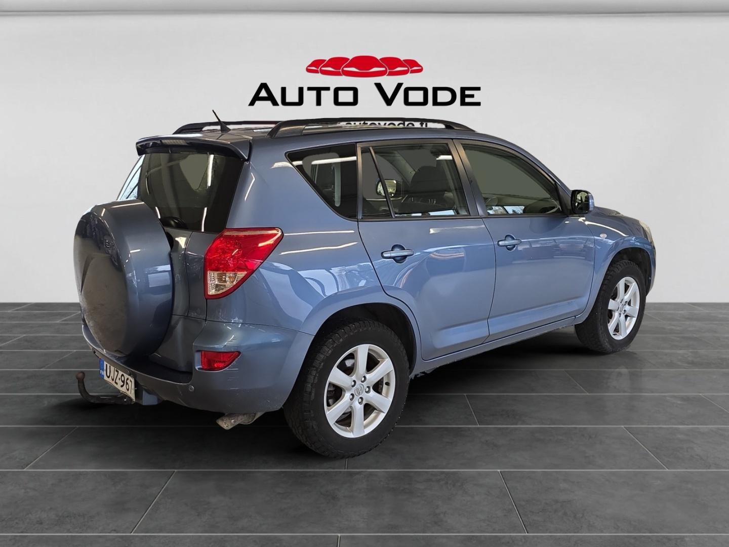 Toyota RAV4 2,0 VVT-i 4WD Luxury aut.