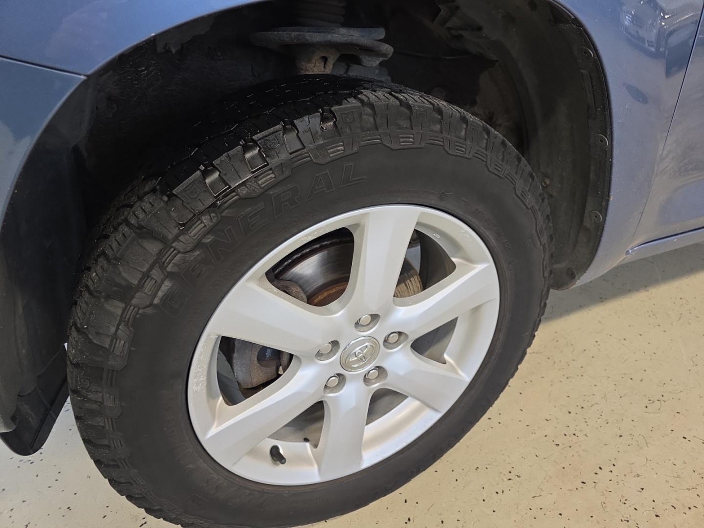 Toyota RAV4 2,0 VVT-i 4WD Luxury aut.