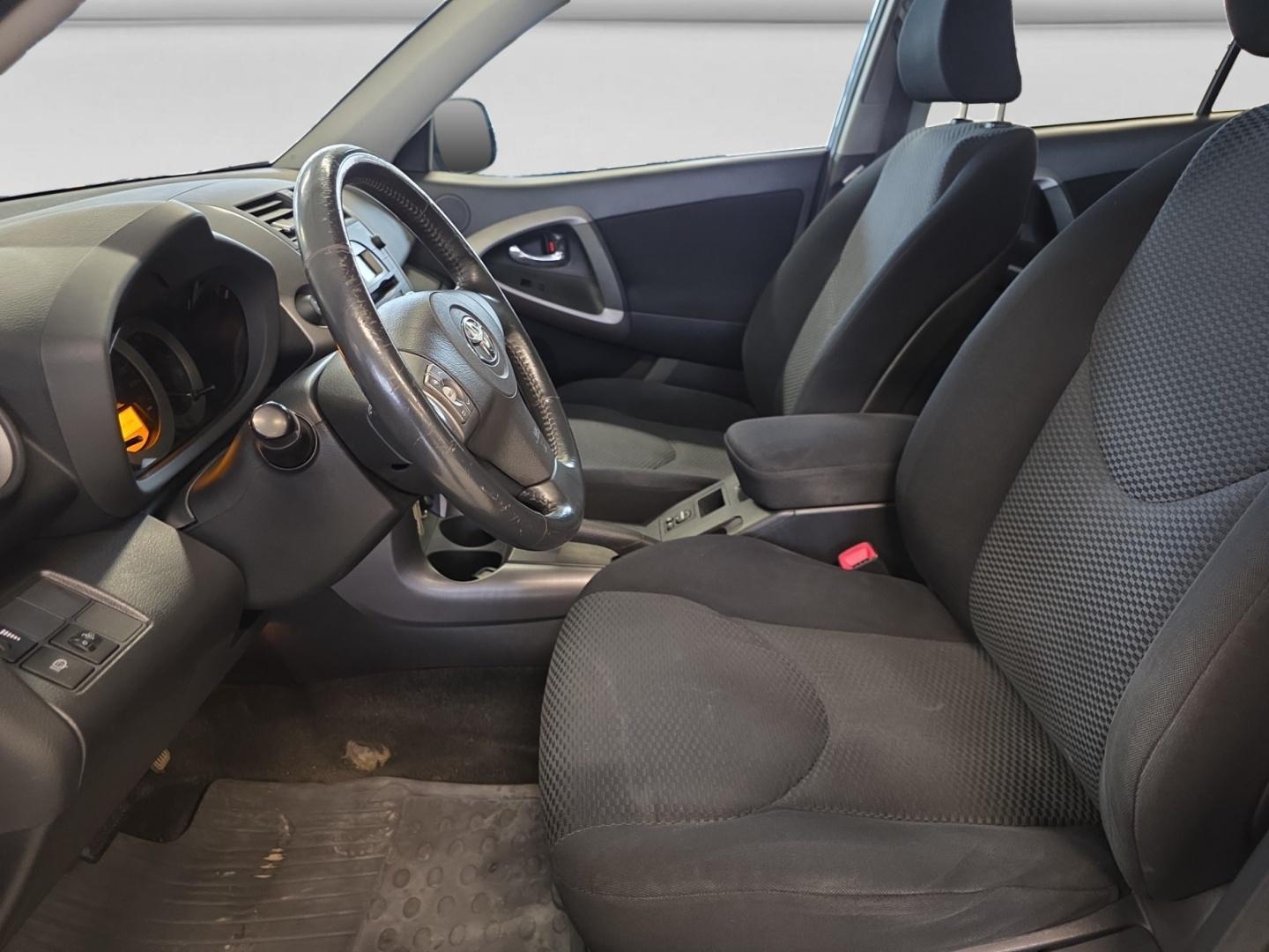 Toyota RAV4 2,0 VVT-i 4WD Luxury aut.