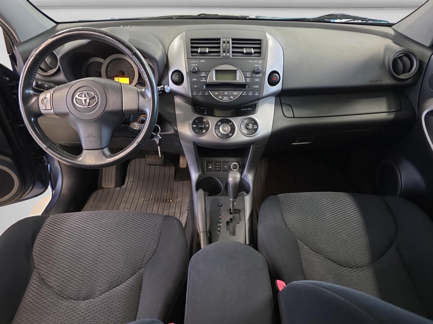 Toyota RAV4 2,0 VVT-i 4WD Luxury aut.