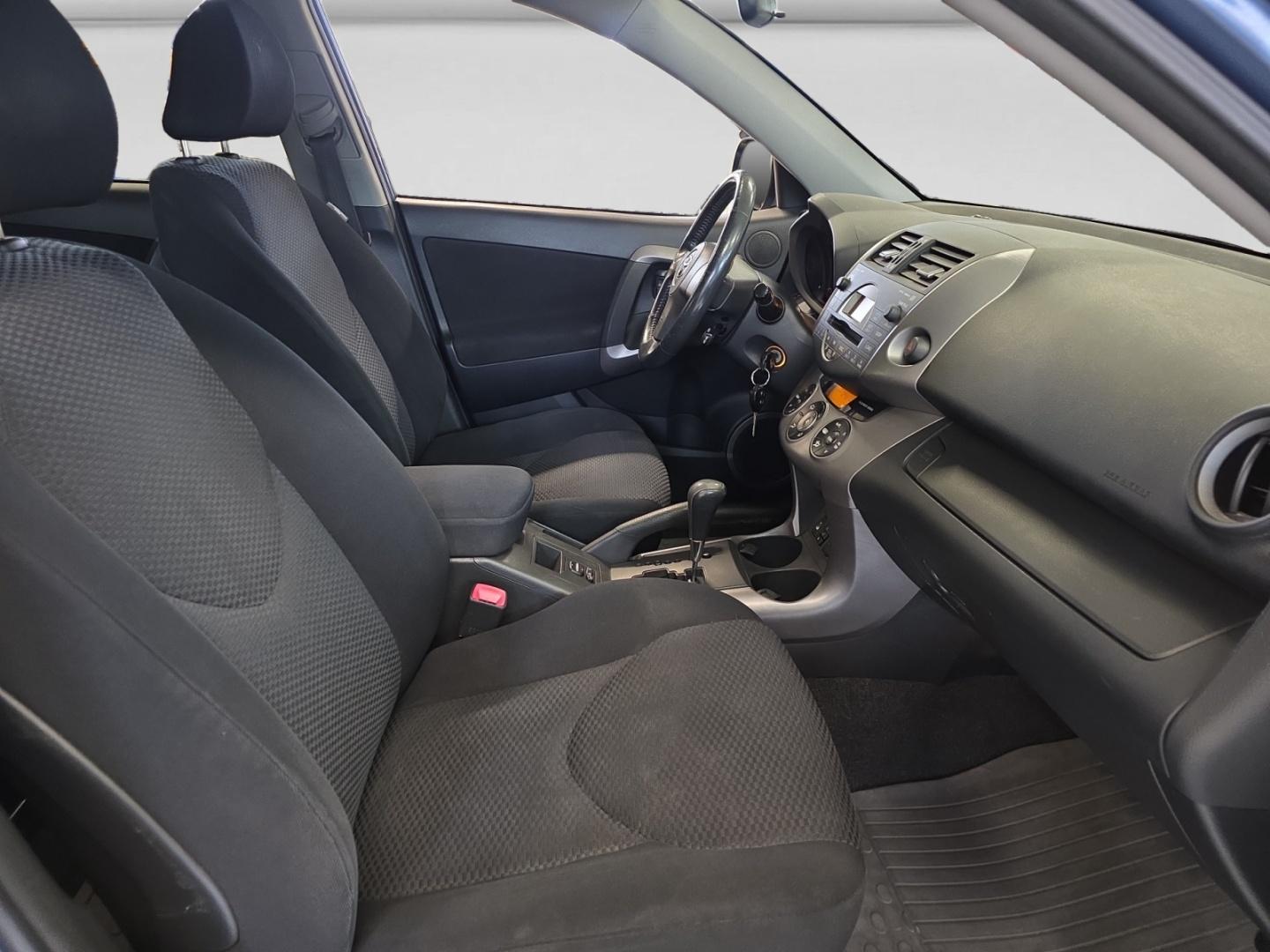 Toyota RAV4 2,0 VVT-i 4WD Luxury aut.