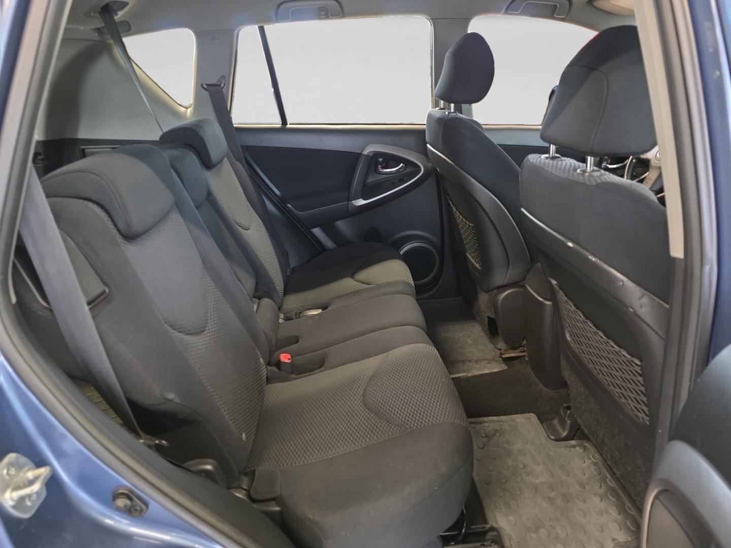 Toyota RAV4 2,0 VVT-i 4WD Luxury aut.