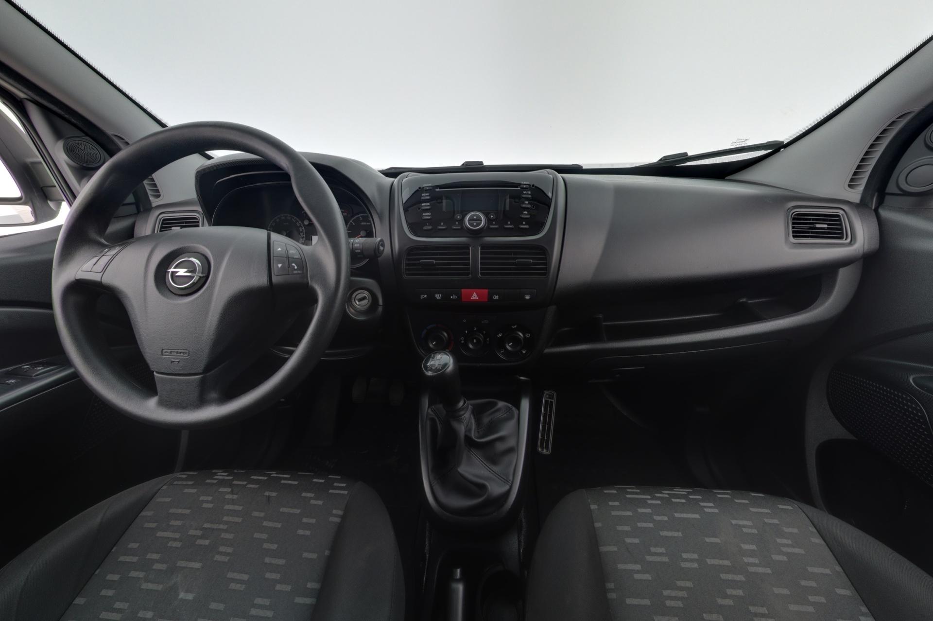 Opel Combo 2017, kuva 7/10