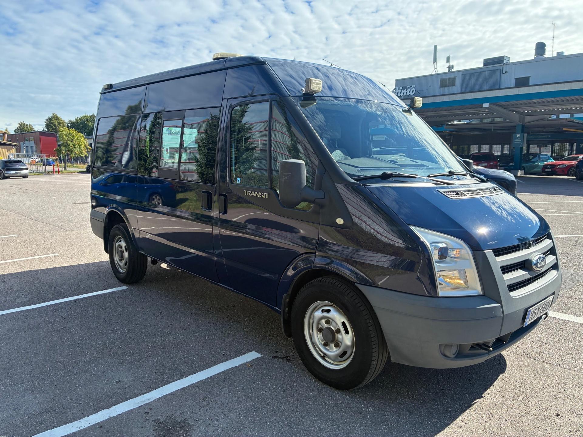 Ford Transit 2.4 TDCi 140Hv 4x4 2010, photo 2/7