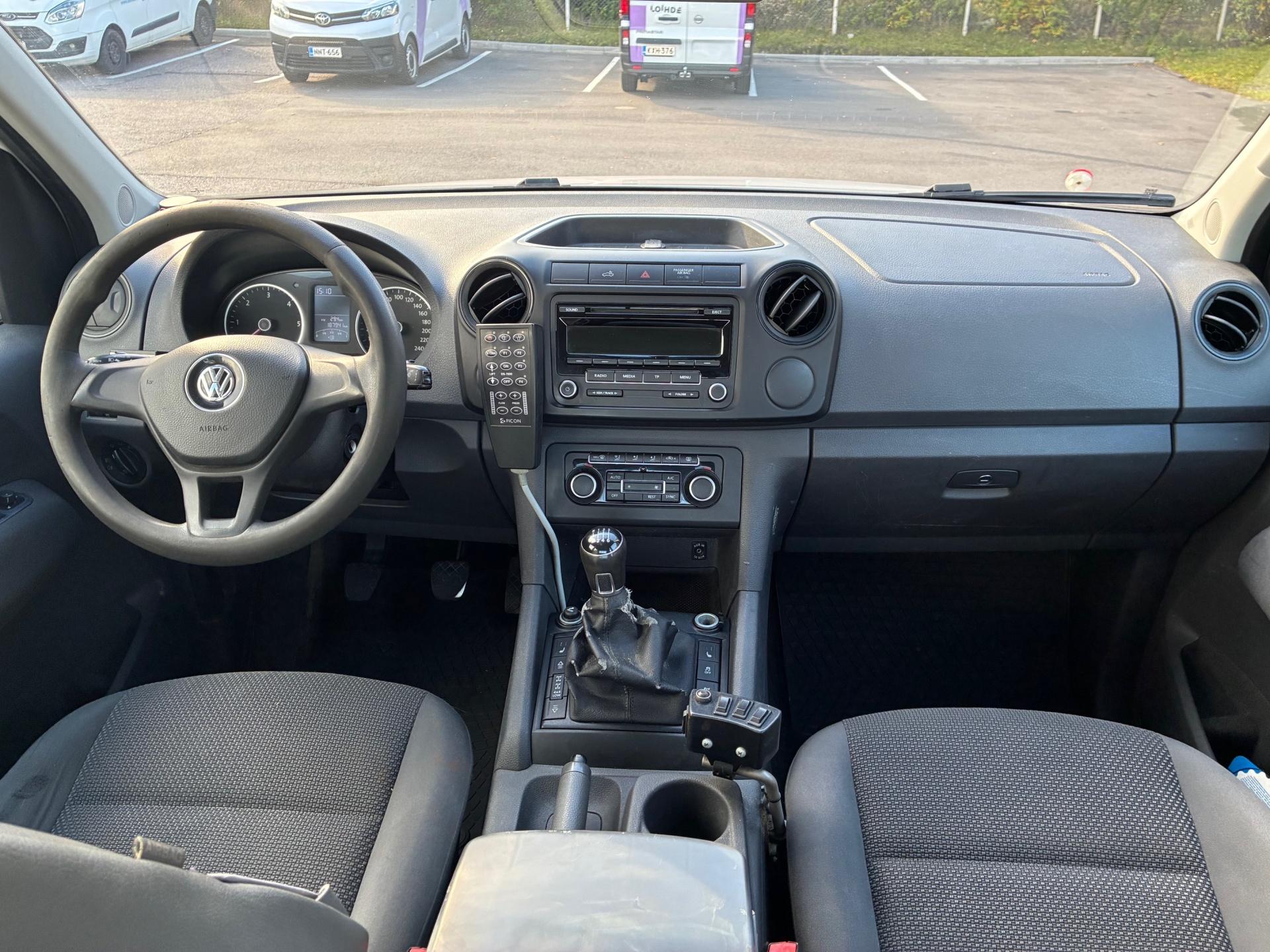 Volkswagen Amarok 2015, kuva 7/8
