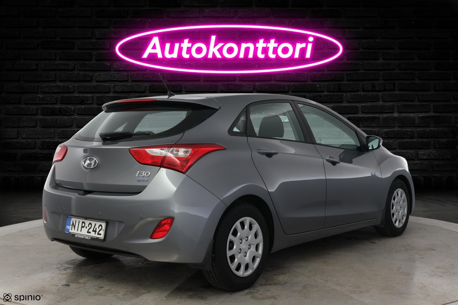Hyundai i30 1,6 GDI 6MT ISG Comfort 2012, kuva 4/11
