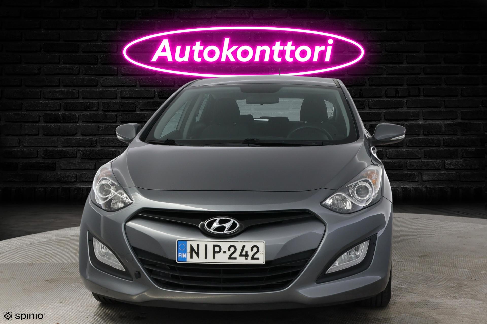 Hyundai i30 1,6 GDI 6MT ISG Comfort 2012, kuva 6/11