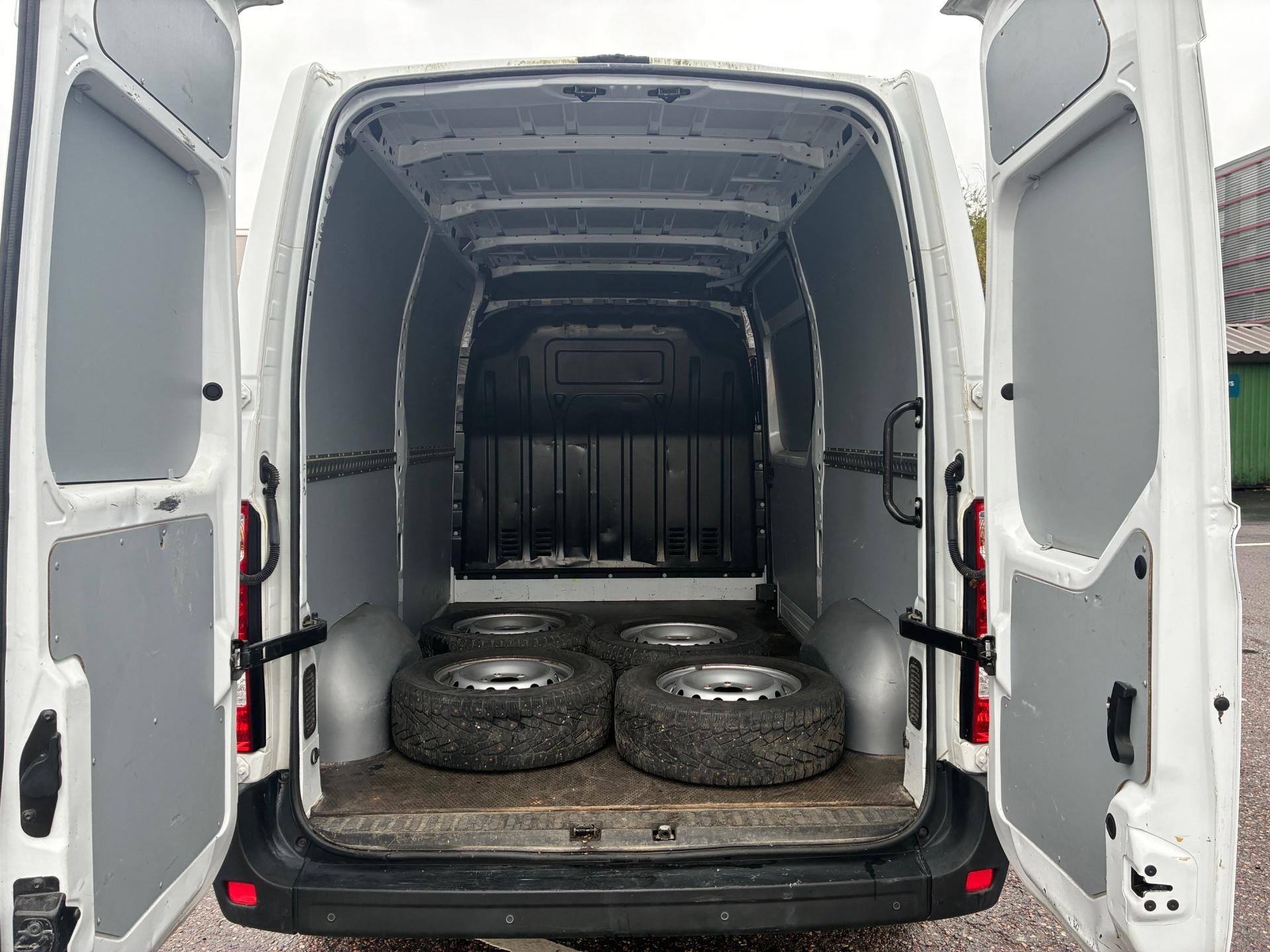 Renault Master 2020, photo 7/7