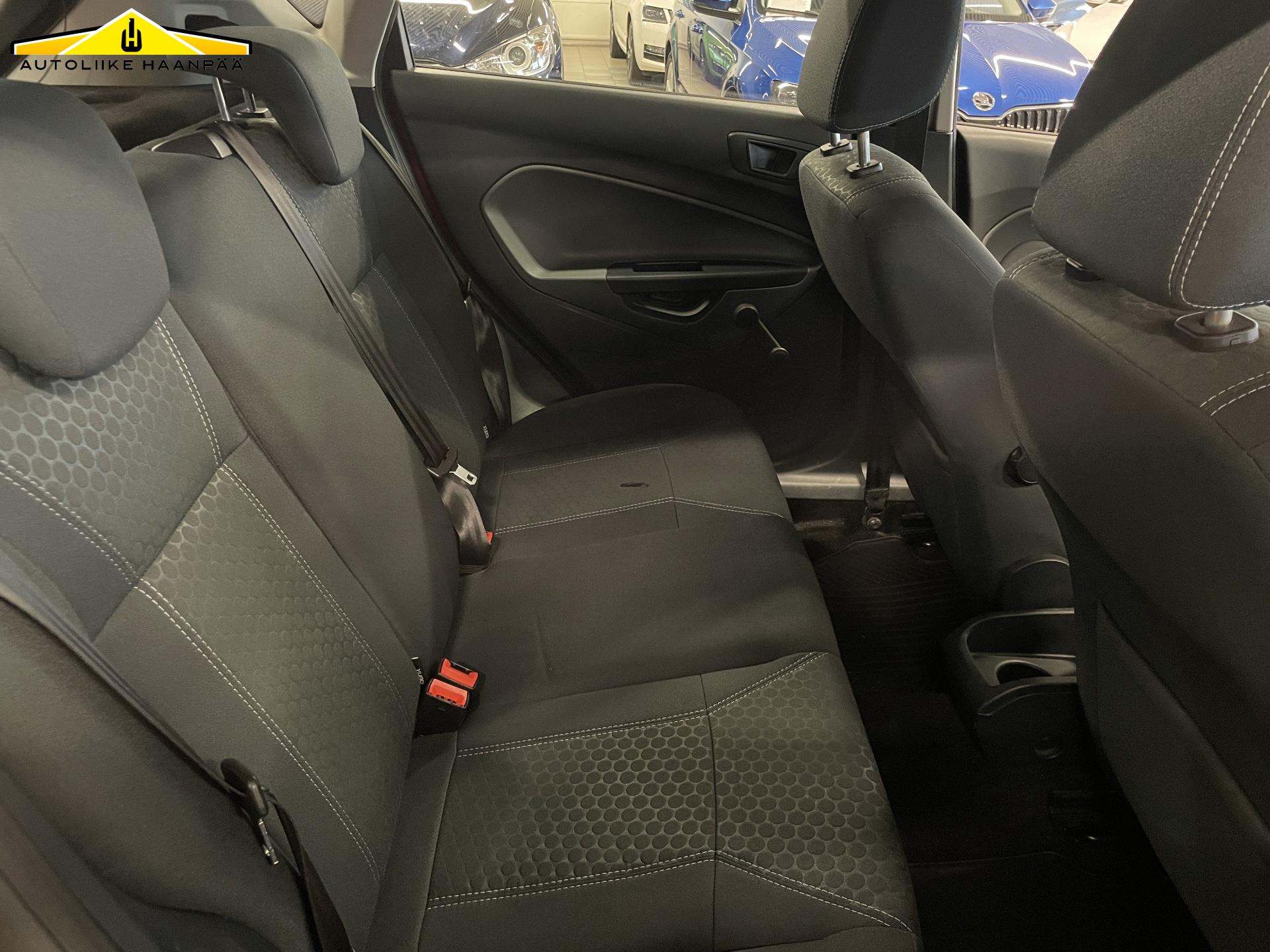 Ford Fiesta 1,4 Titanium AT