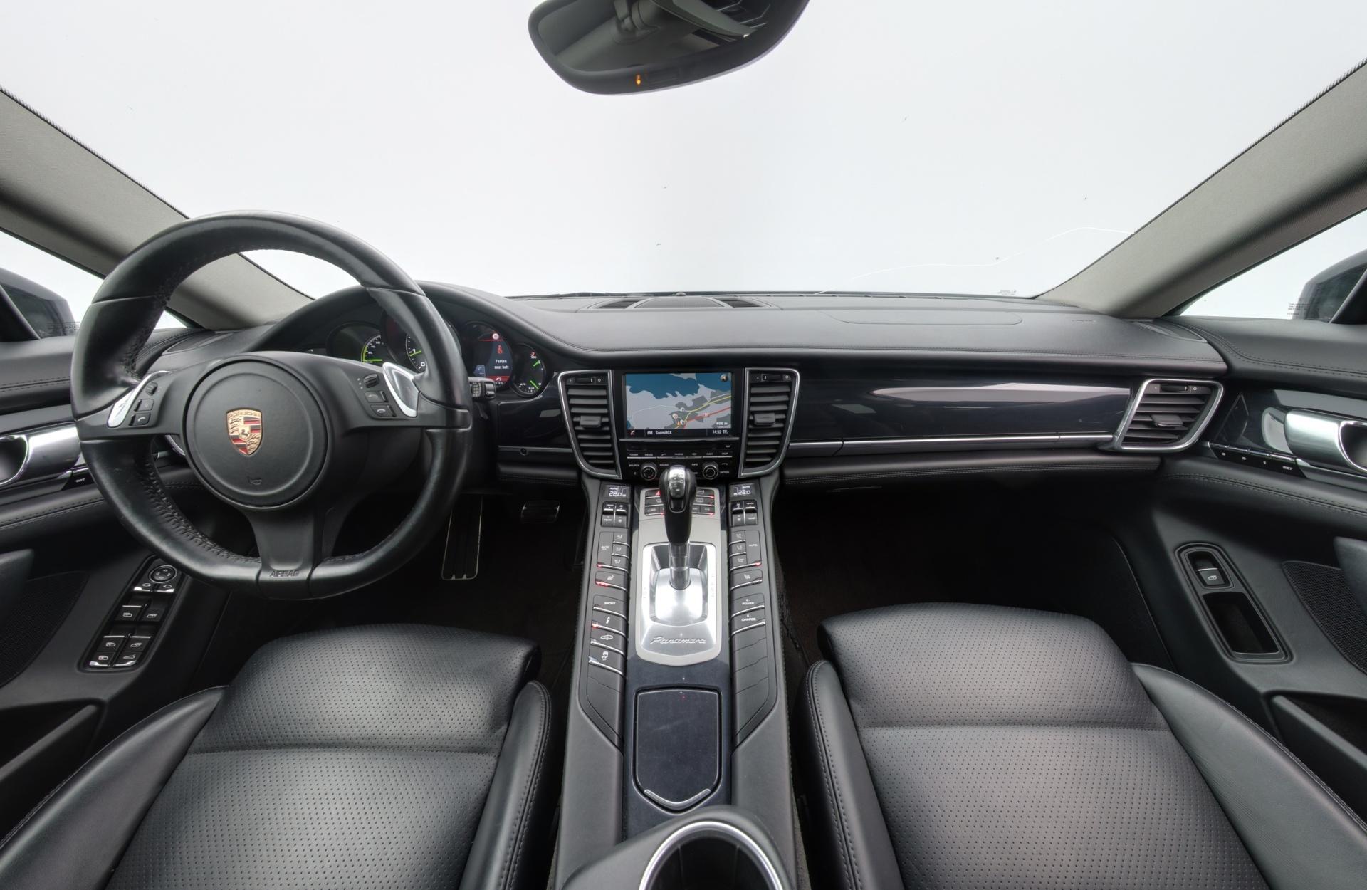 Porsche Panamera 2014, kuva 7/35