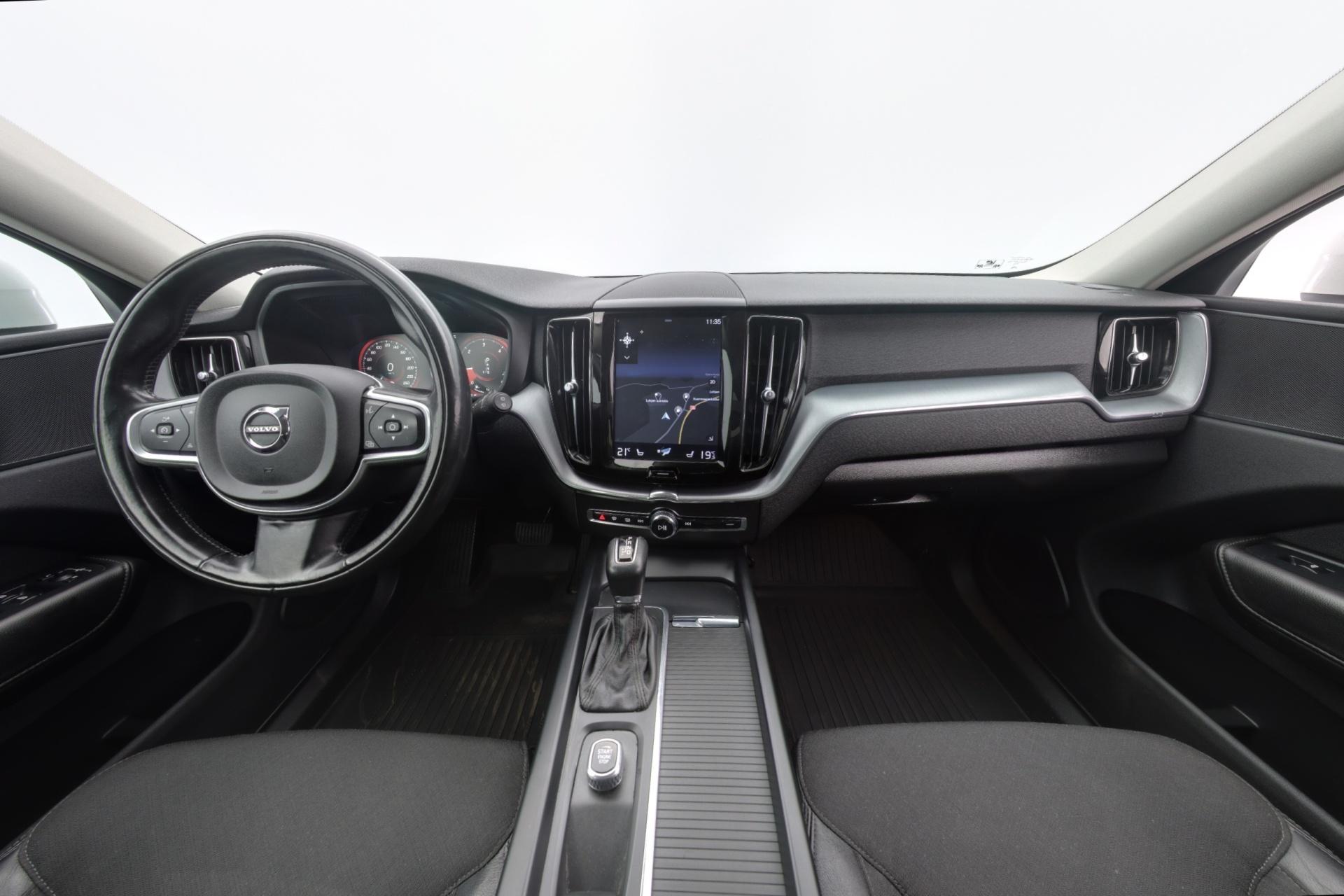 Volvo XC60 D4 AWD Business A 140 kW 2018, kuva 7/32