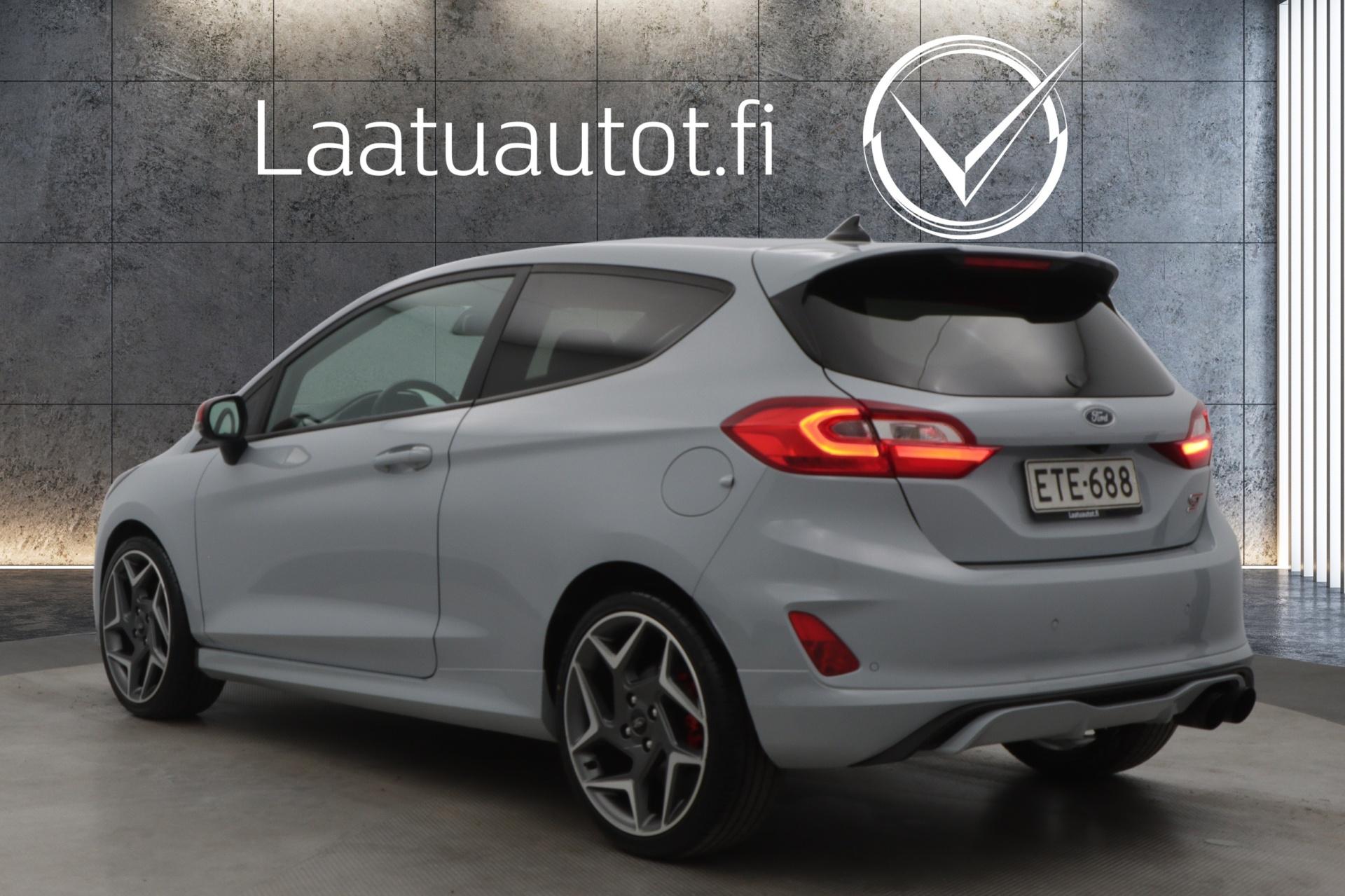 Ford Fiesta 1,5 T 200 hv M6 ST 3-ovinen 2019, kuva 3/47