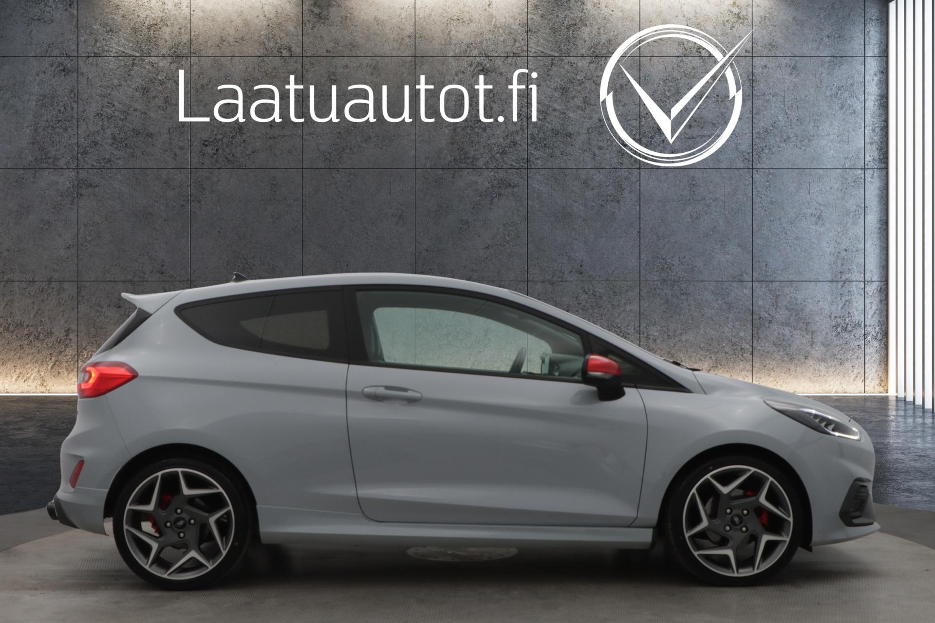 Ford Fiesta 1,5 T 200 hv M6 ST 3-ovinen 2019, kuva 5/47
