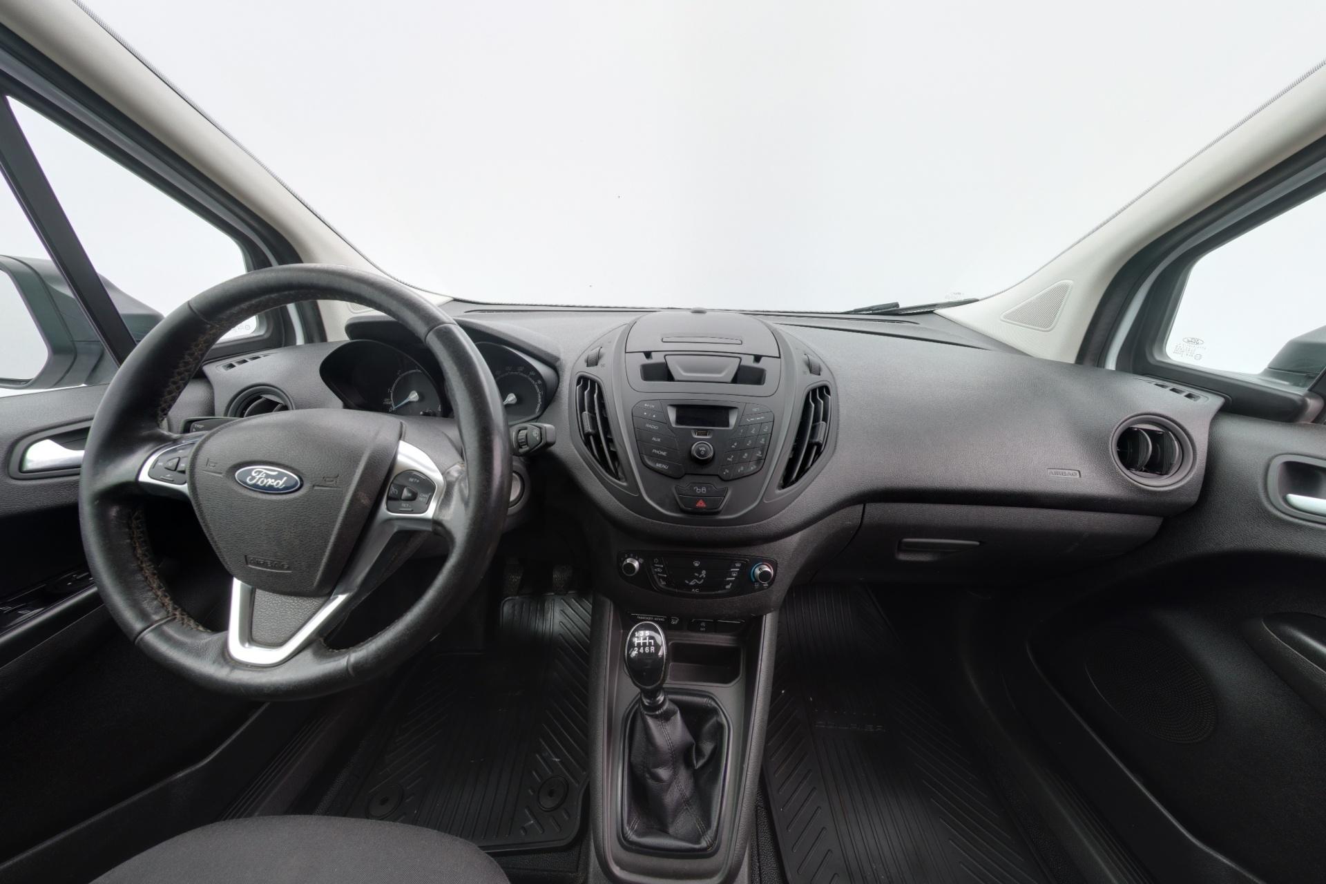 Ford Transit Courier 2019, kuva 7/22