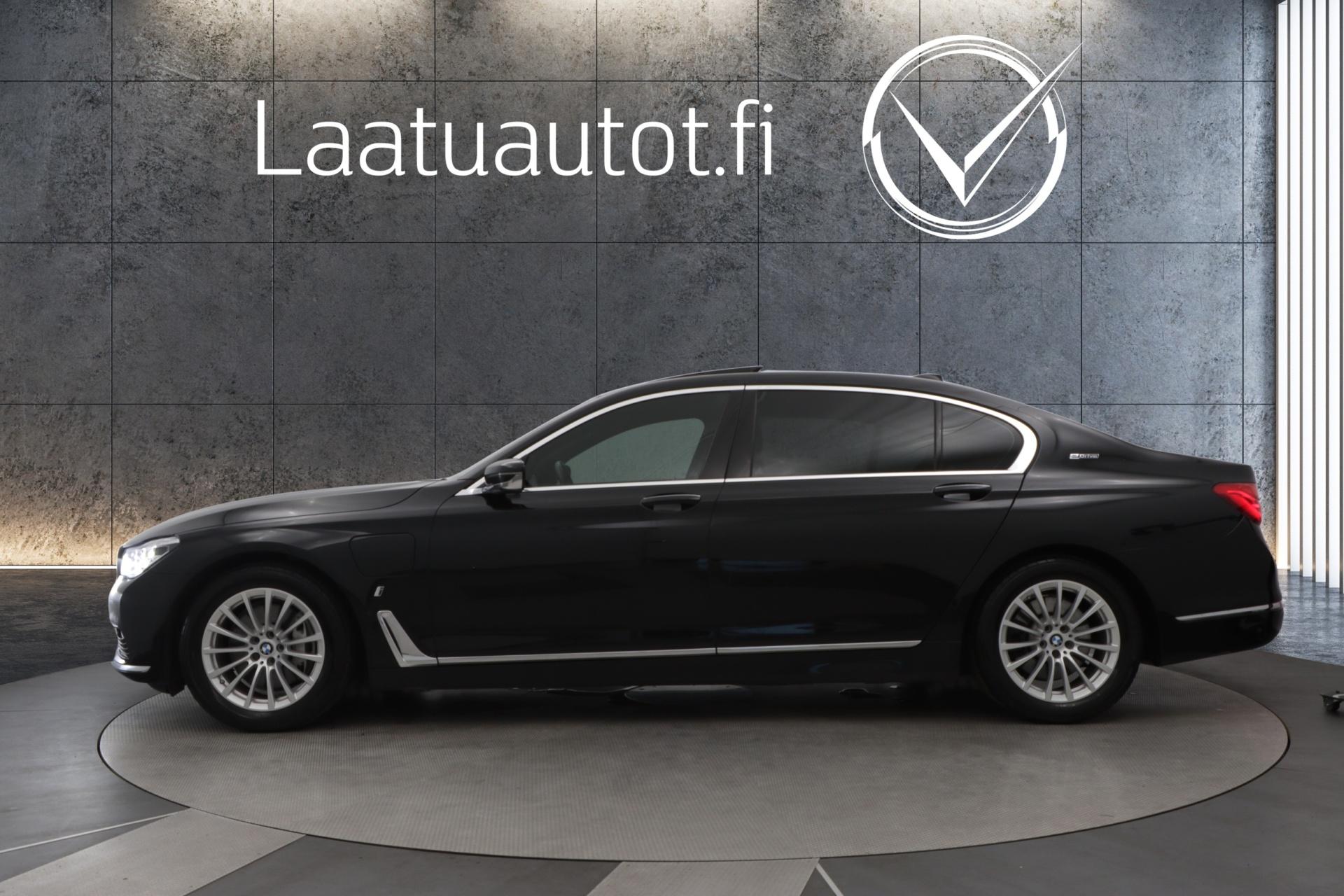 BMW 740 2019, kuva 2/43