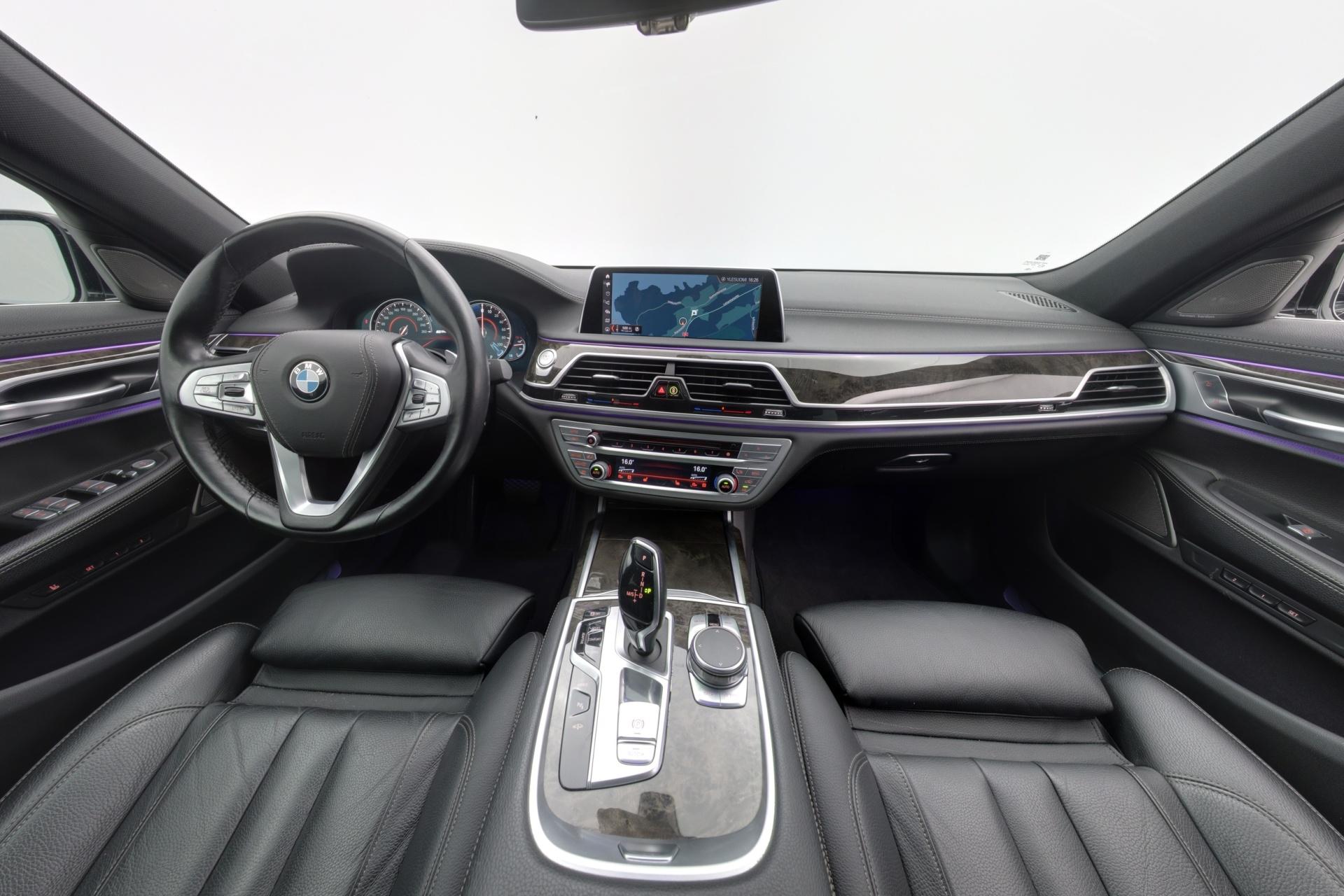 BMW 740 2019, kuva 7/43