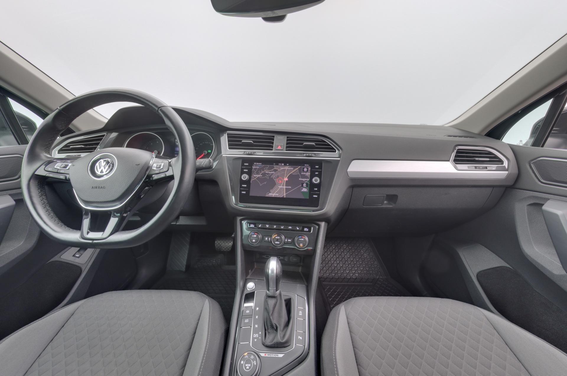 Volkswagen Tiguan 2018, photo 7/29