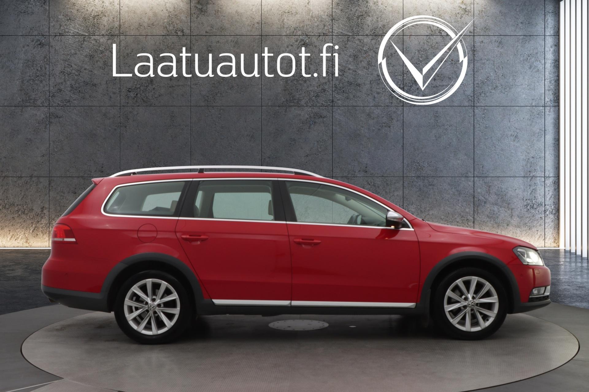 Volkswagen Passat 2013, photo 5/31