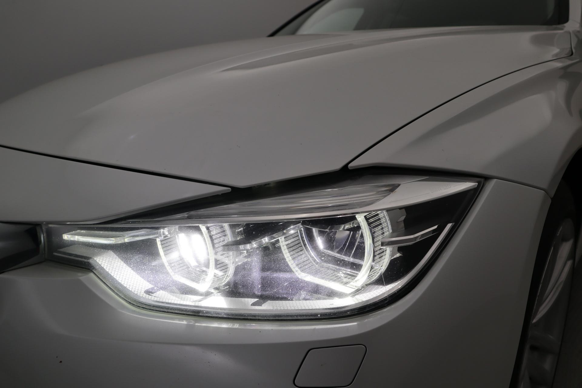 BMW 320 2019, kuva 7/29
