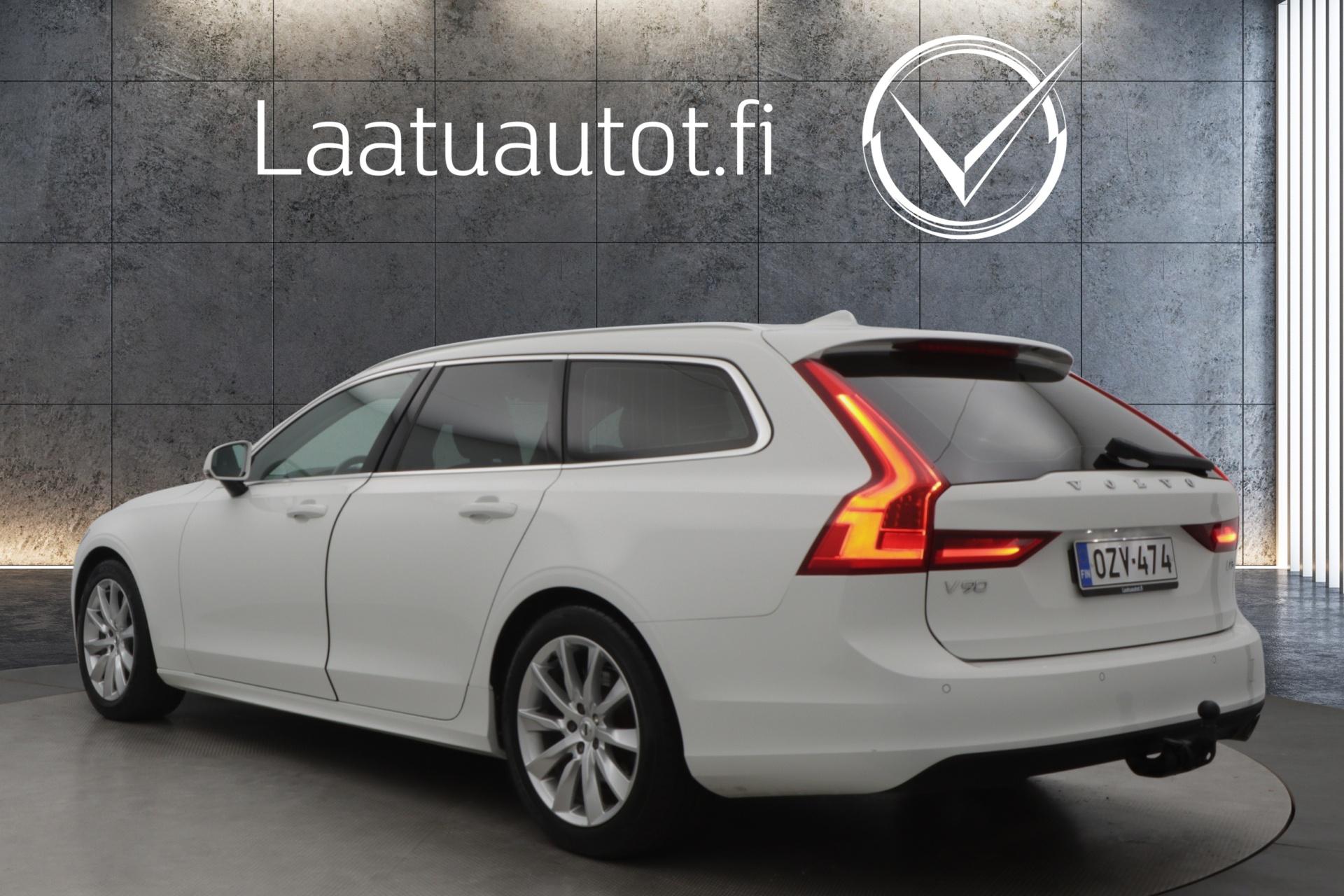 Volvo V90 D3 Momentum A 2020, kuva 3/39