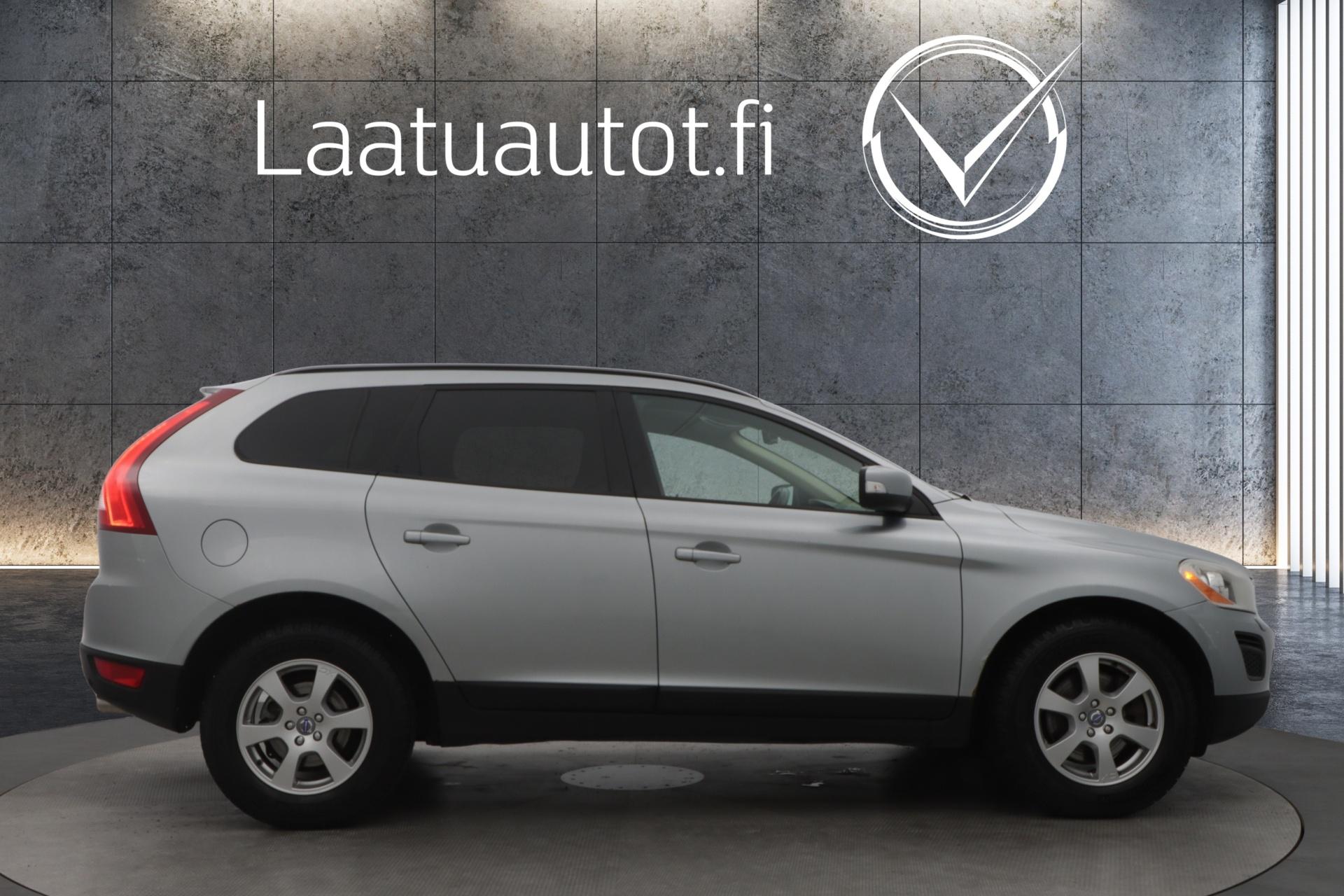 Volvo XC60 D3 AWD Kinetic A 120 kW 2011, photo 5/21