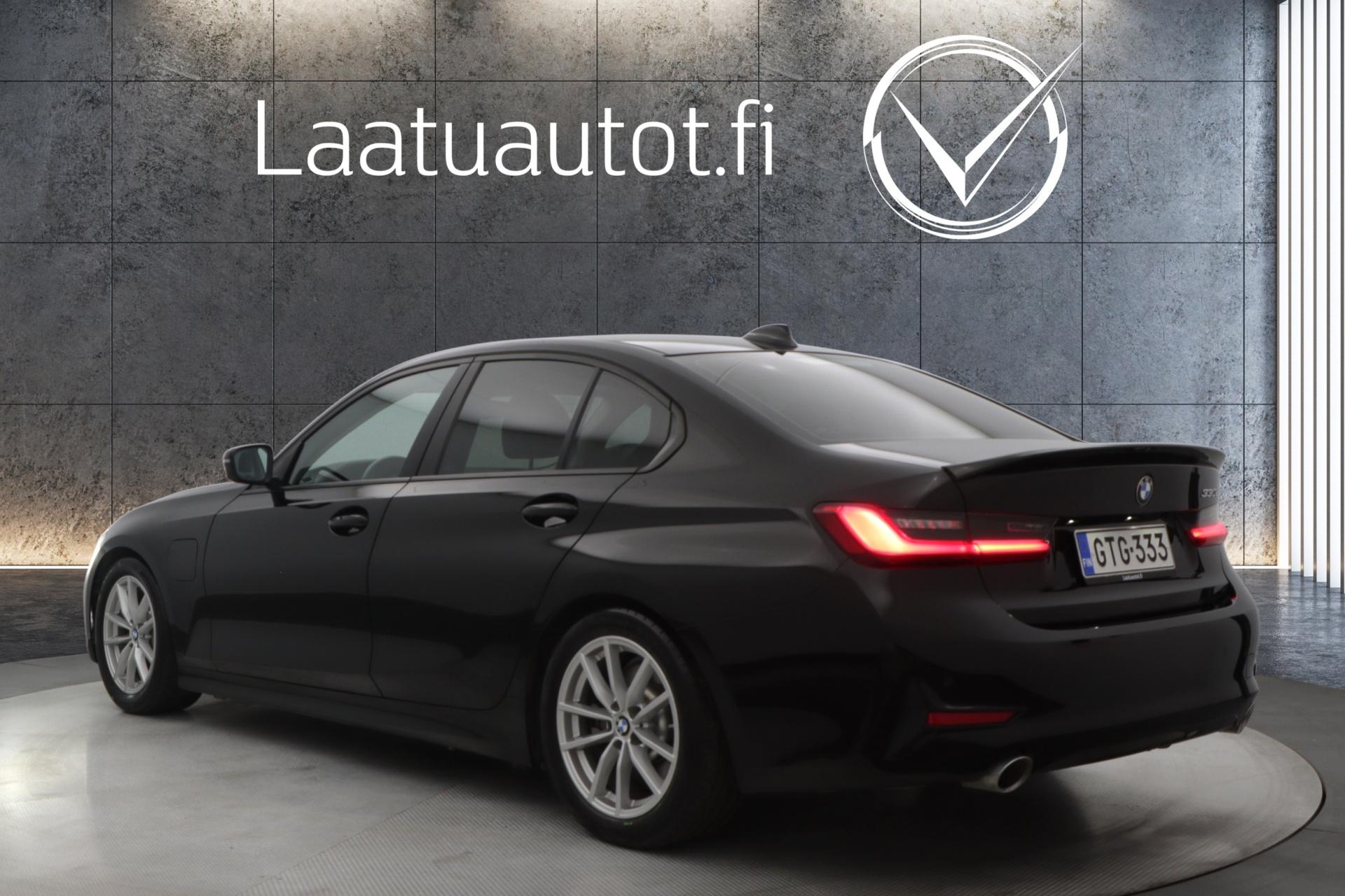 BMW 330 G20 Sedan 330e A Charged Edition 2020, kuva 3/35