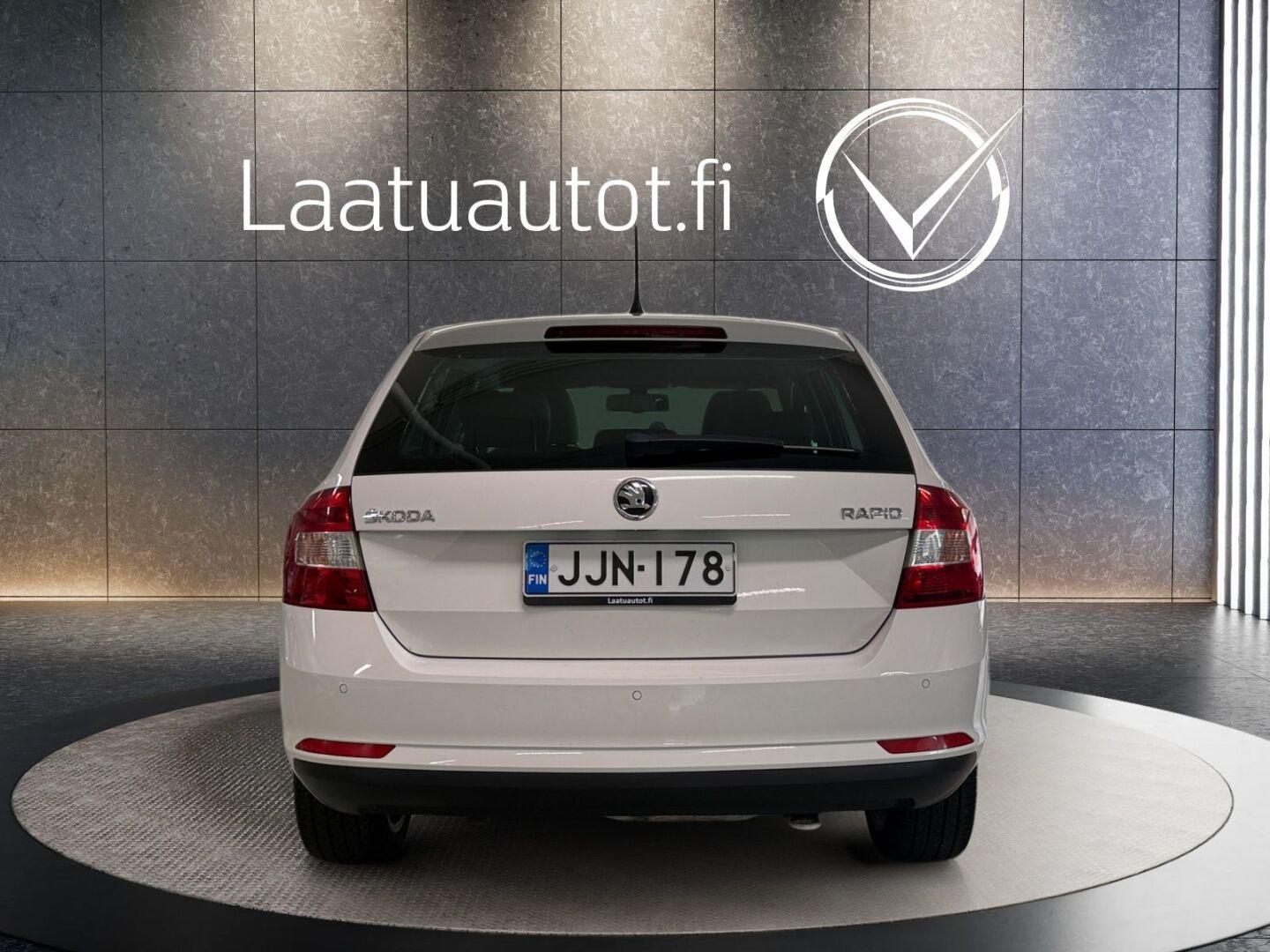 Skoda Rapid 2015, photo 4/19