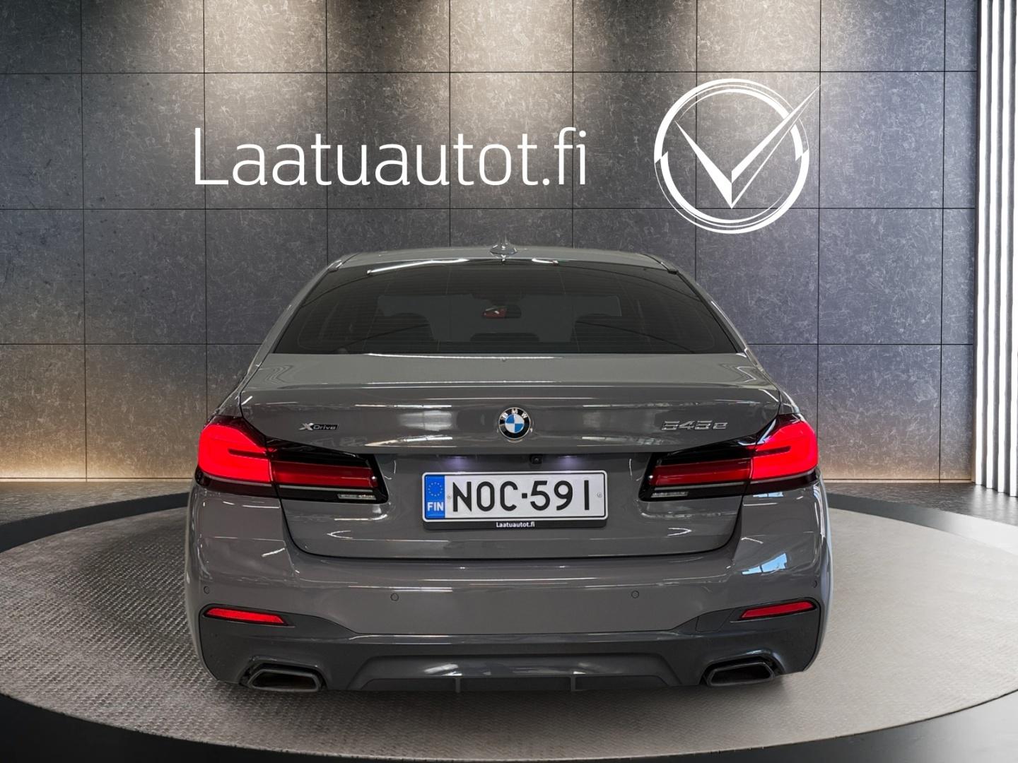 BMW 545 G30 Sedan 545e xDrive A M Sport 2021, bild 4/25