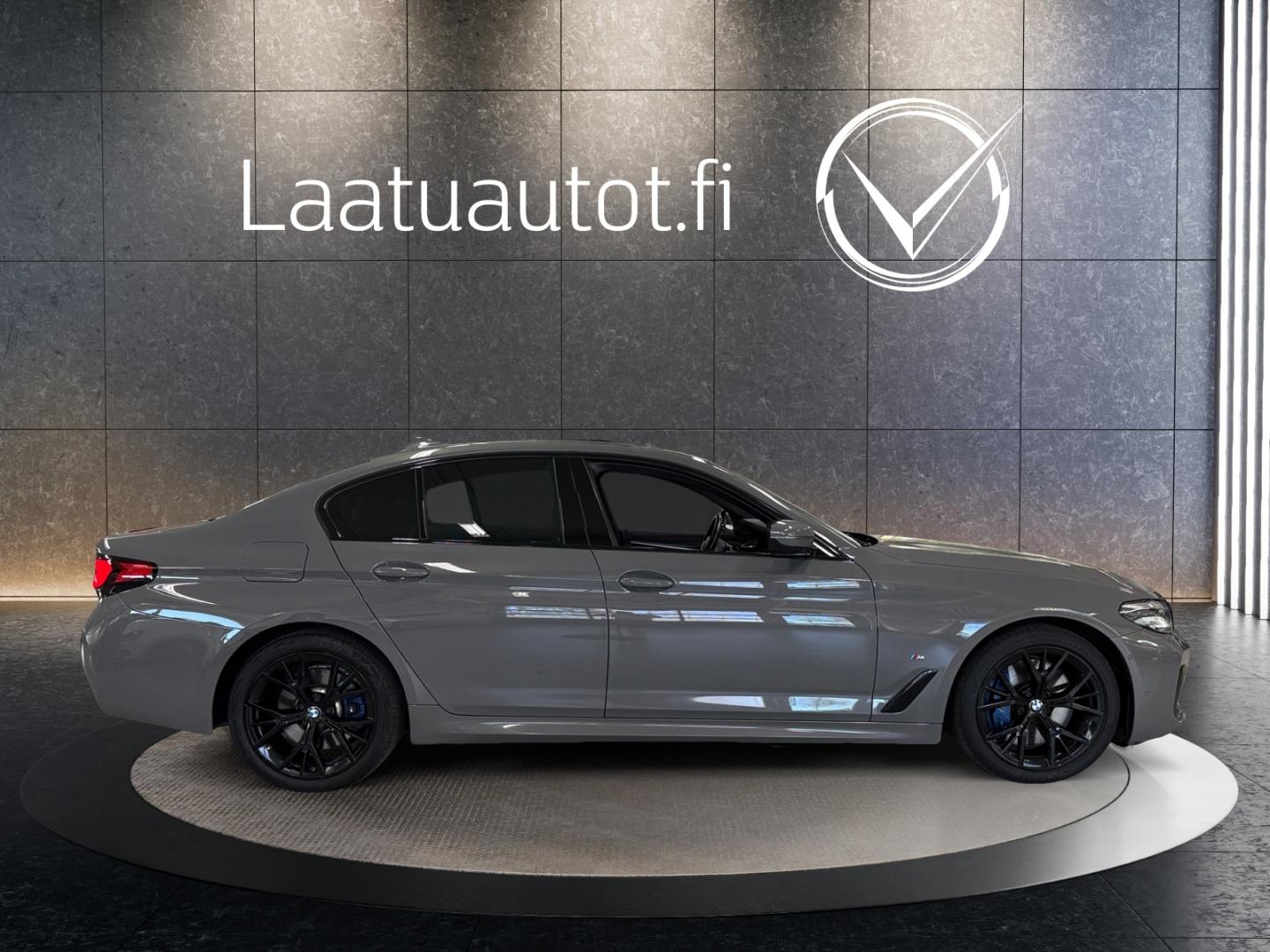 BMW 545 G30 Sedan 545e xDrive A M Sport 2021, bild 6/25