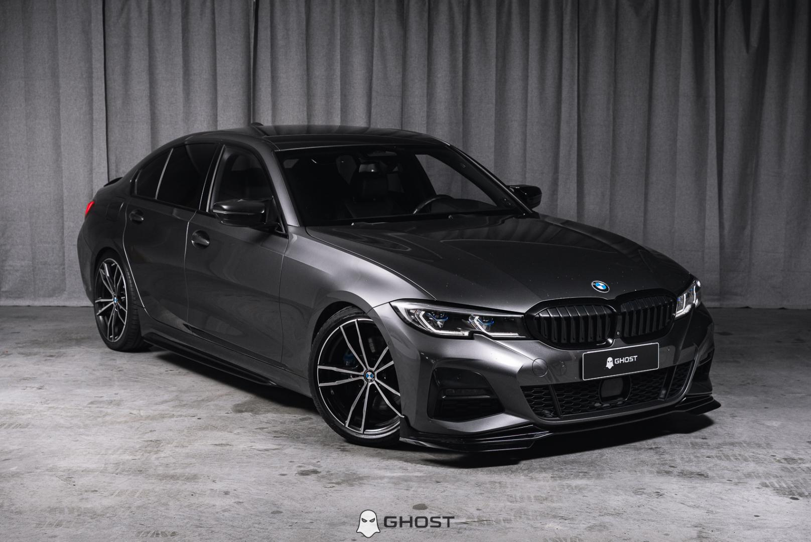 BMW 330