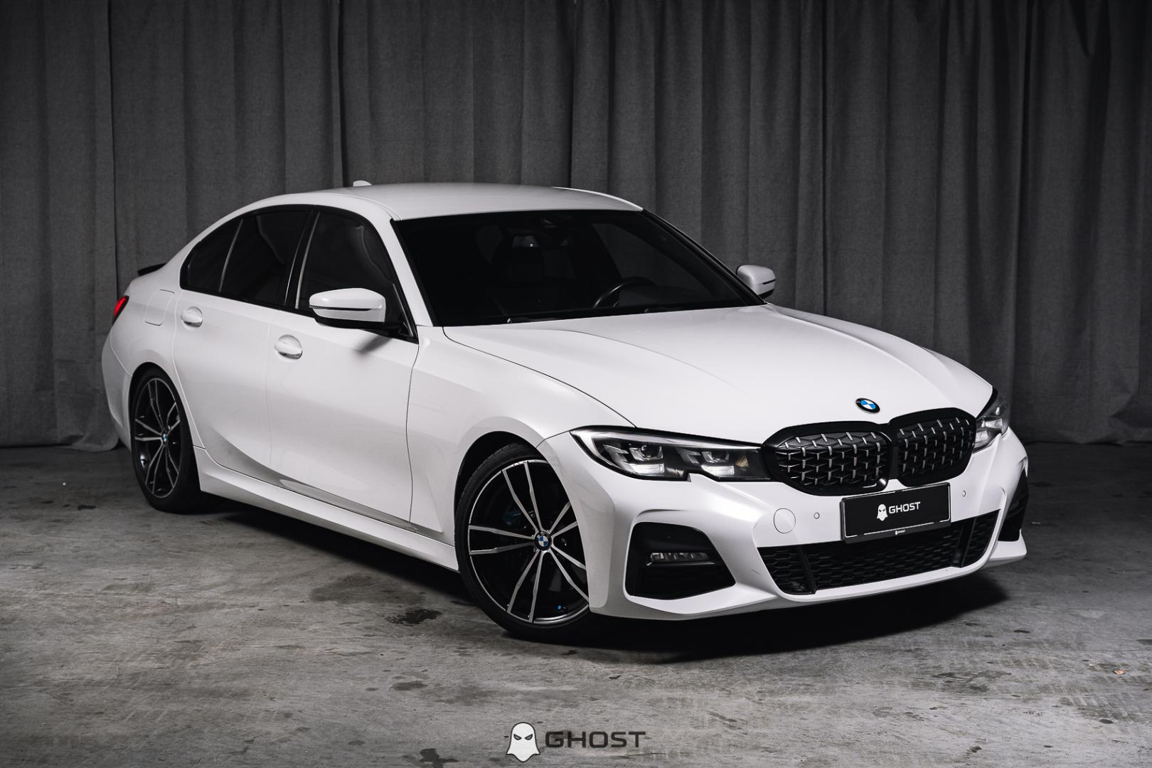 BMW 330