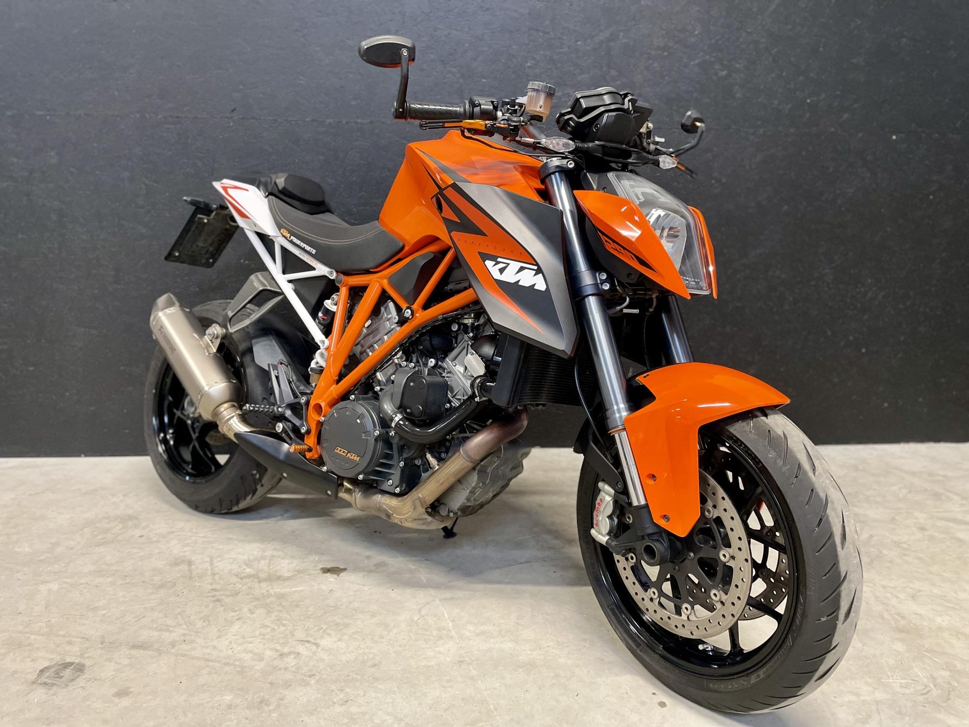 KTM 1290 Super Duke R 2014