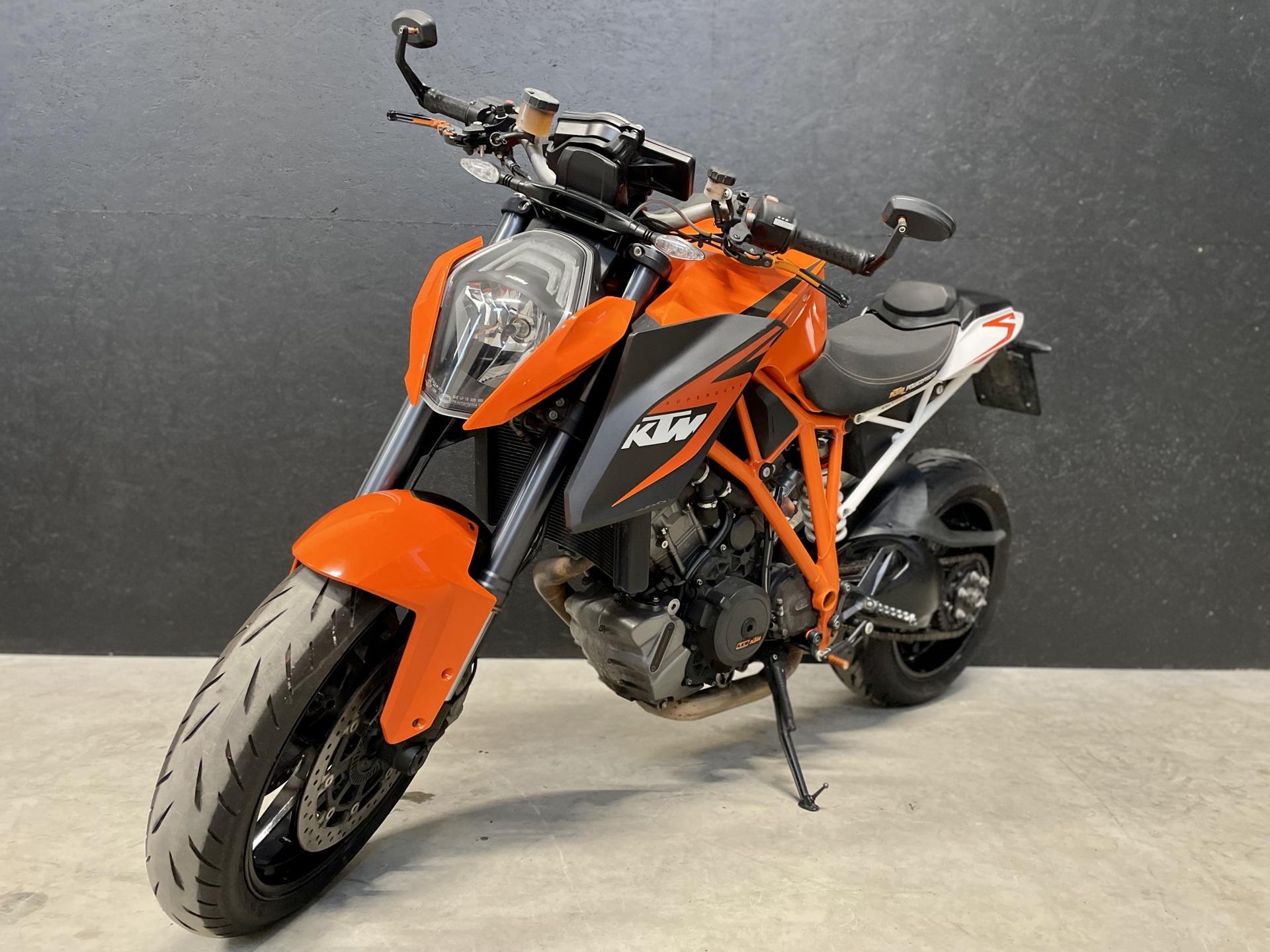 KTM 1290 Super Duke R 2014